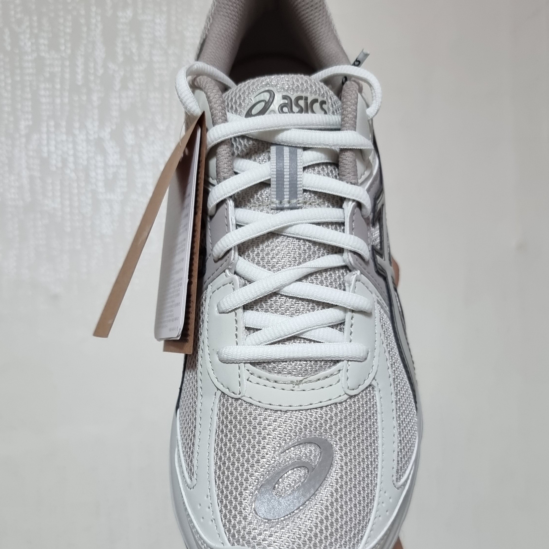 Asics Jog 100 S Birch - 2E Wide 착용 스타일 - 3