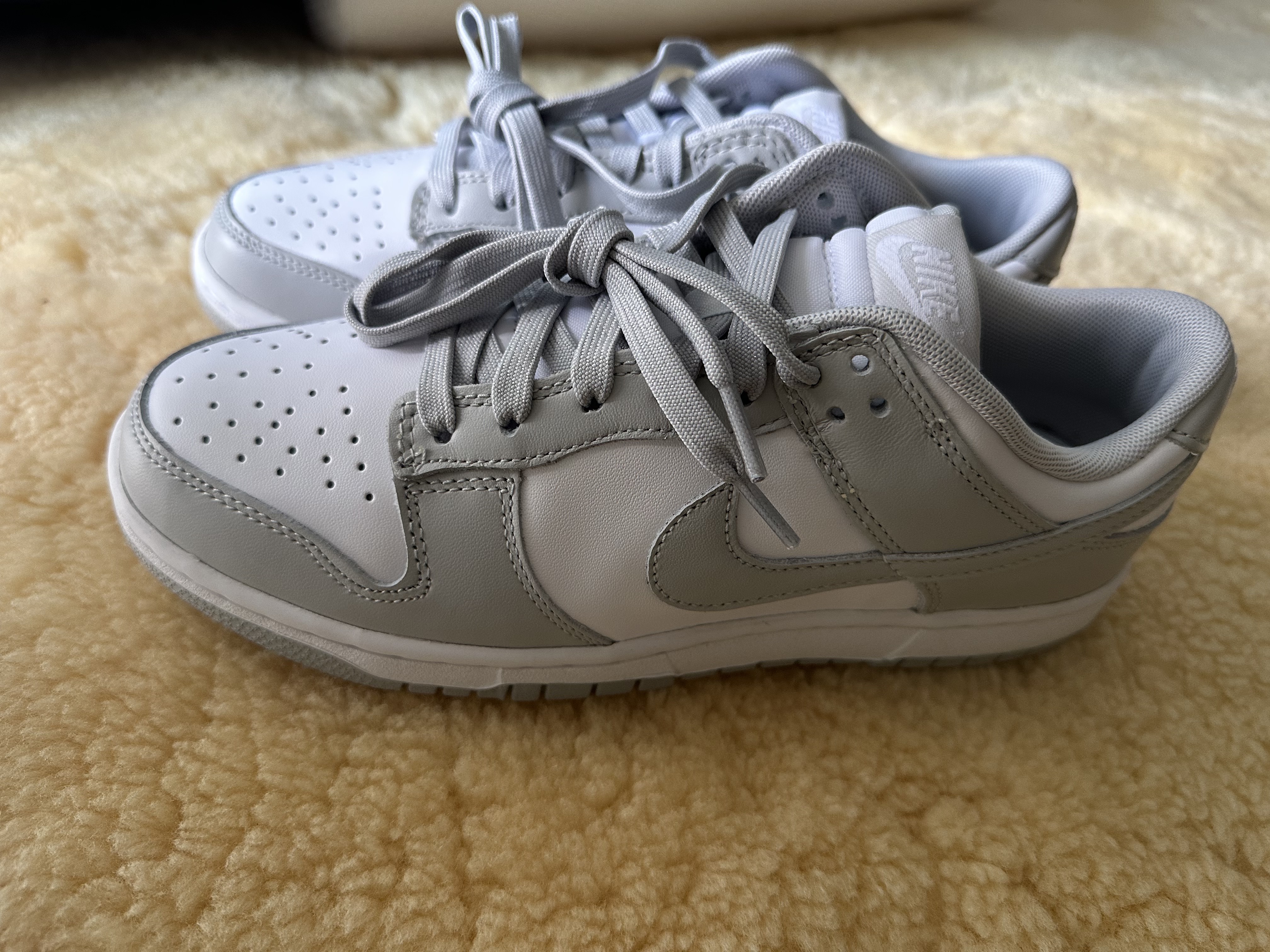 Nike Dunk Low Retro Grey Fog 착용 스타일
