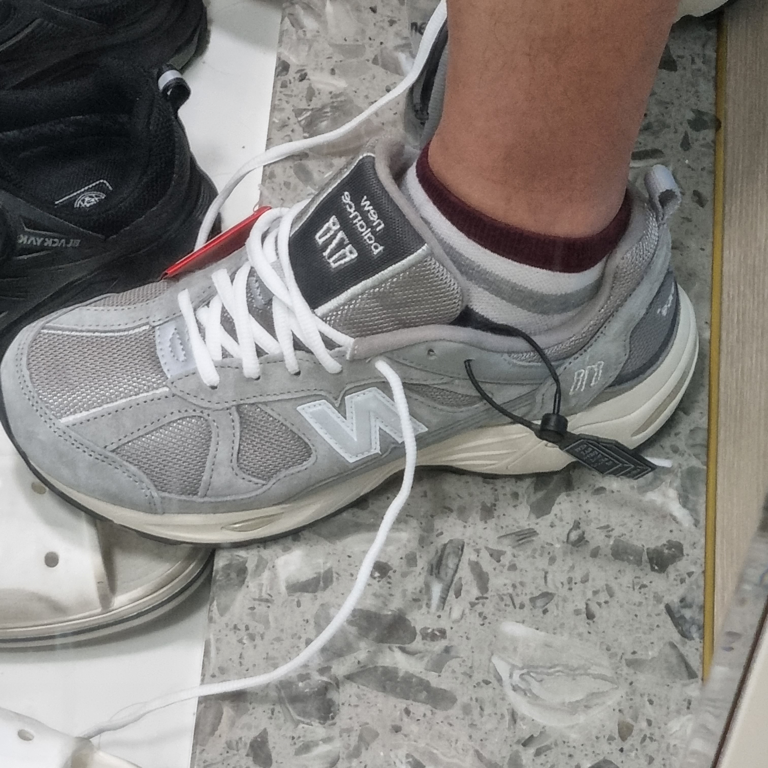 New Balance 878 Gray 착용 스타일 - 1