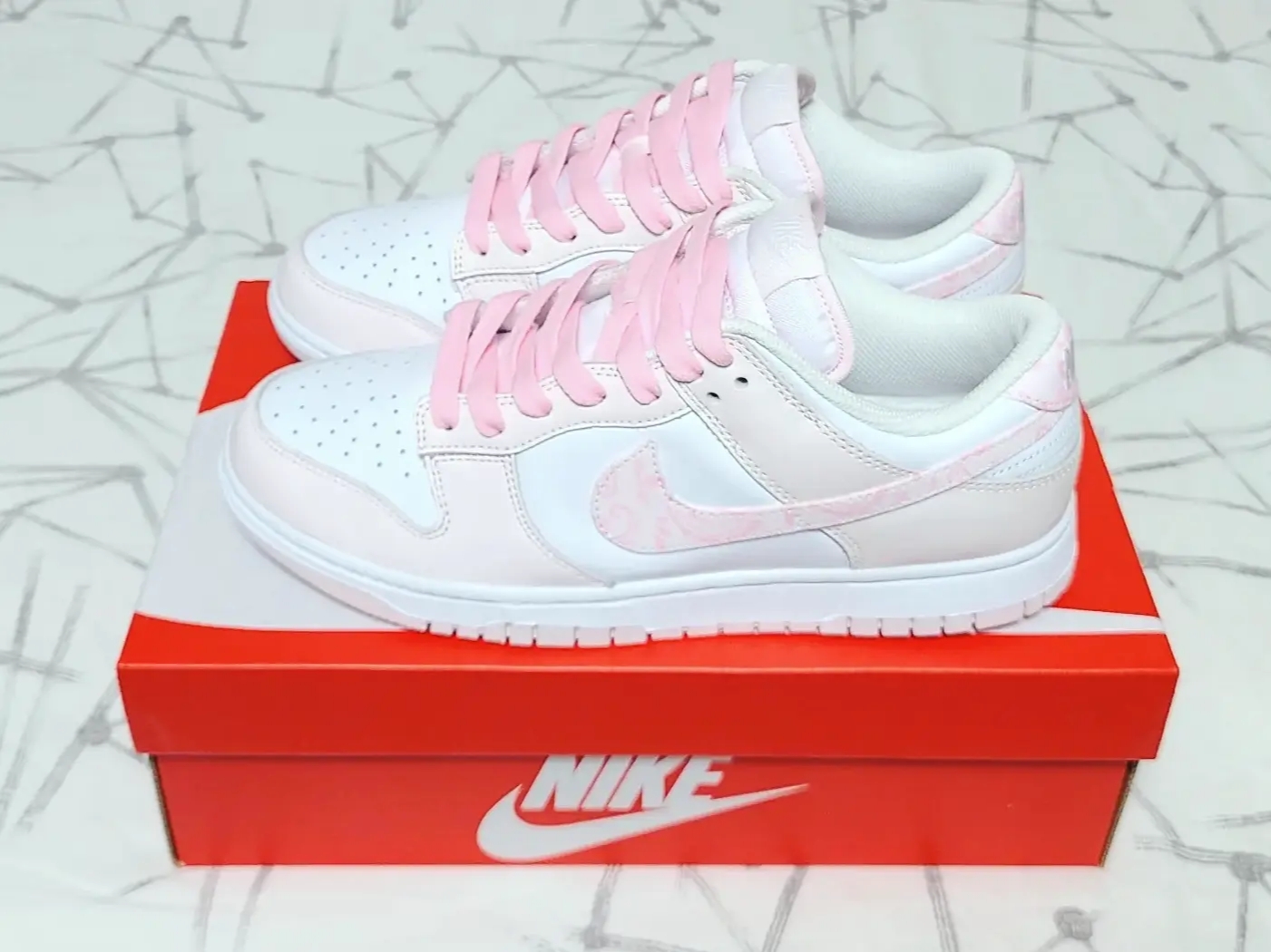 (W) Nike Dunk Low Pearl Pink 착용 스타일 - 2