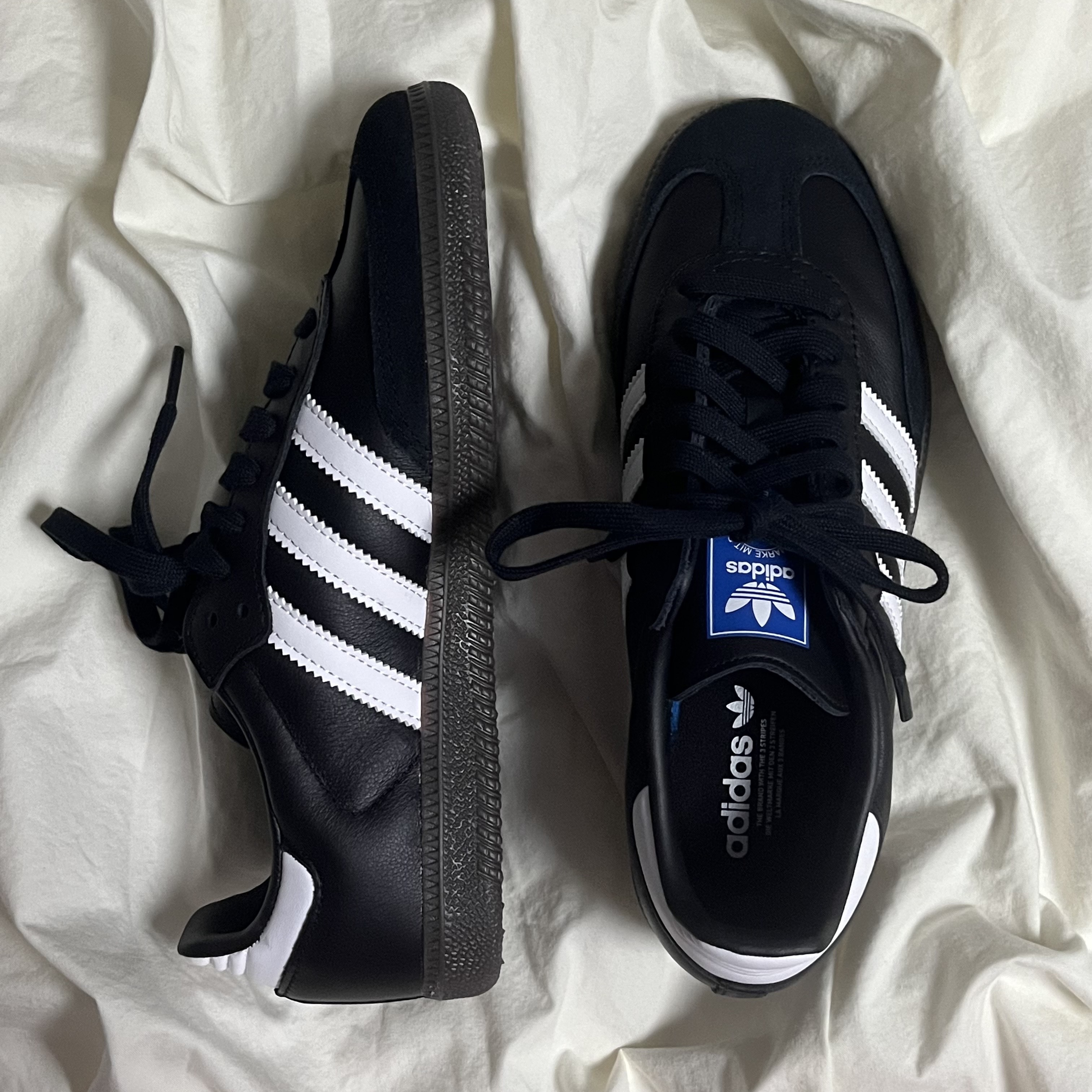 Adidas Samba OG Black White Gum 착용 스타일