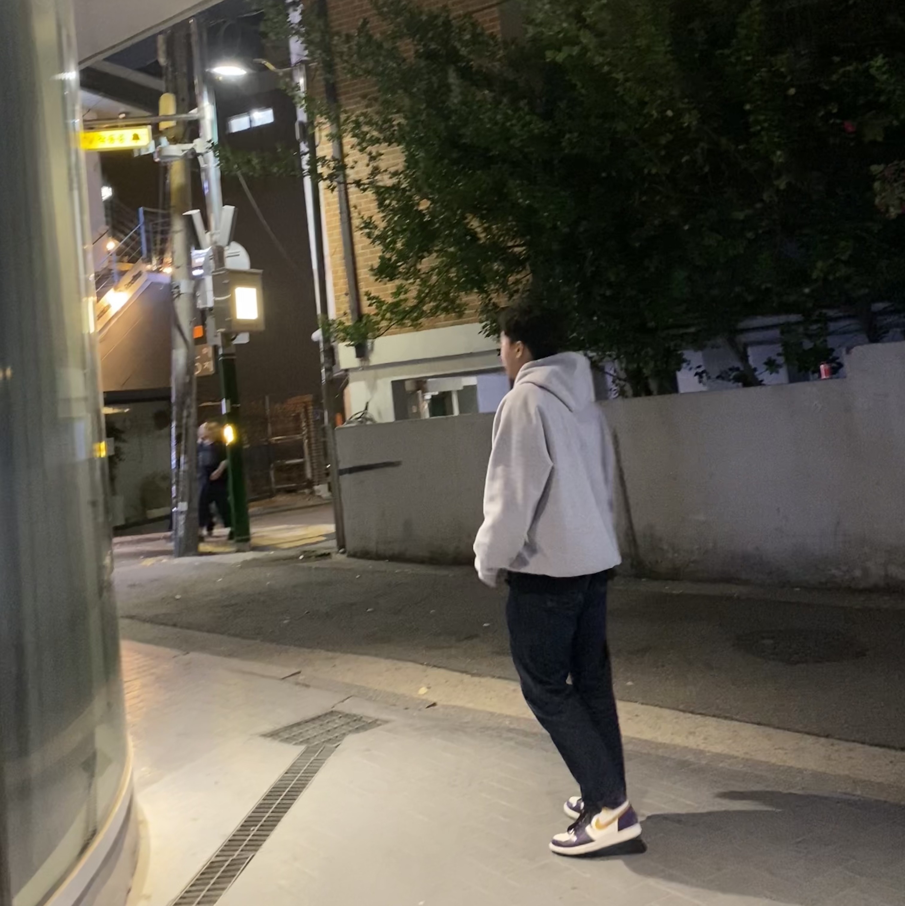 Jordan 1 Retro High OG Defiant SB LA to Chicago, Supreme Inside Out Box Logo Hooded Sweatshirt Heather Grey - 23SS 착용 스타일