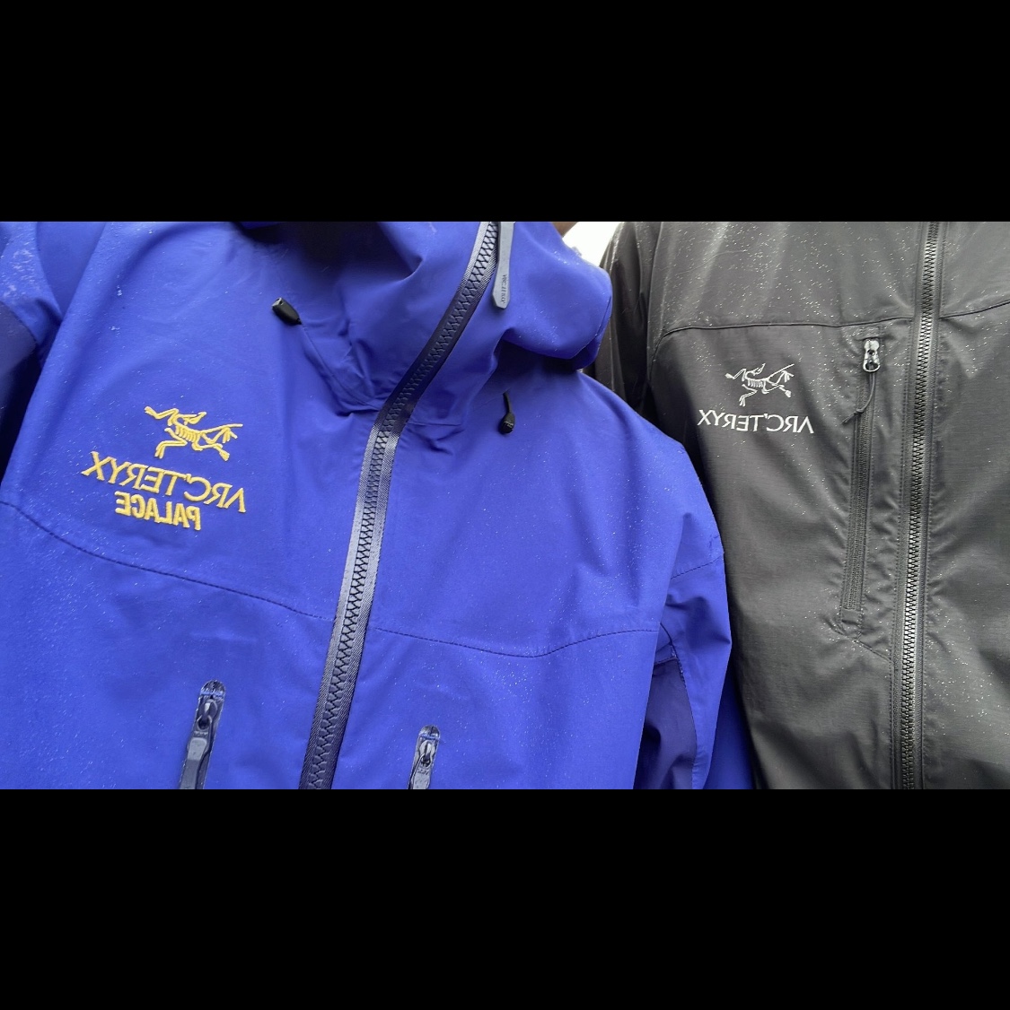 Arc'teryx Squamish Hoody Black, Palace x Arc'teryx Alpha SV Jacket Blue - 20FW 착용 스타일