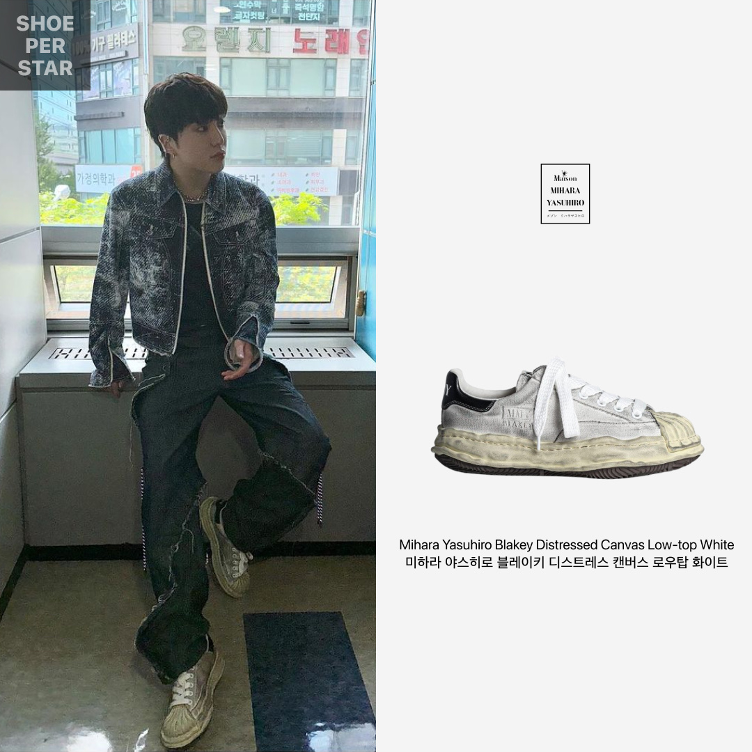 Maison Mihara Yasuhiro Blakey OG Sole Distressed Canvas Low-top Sneakers White 착용 스타일 - 1