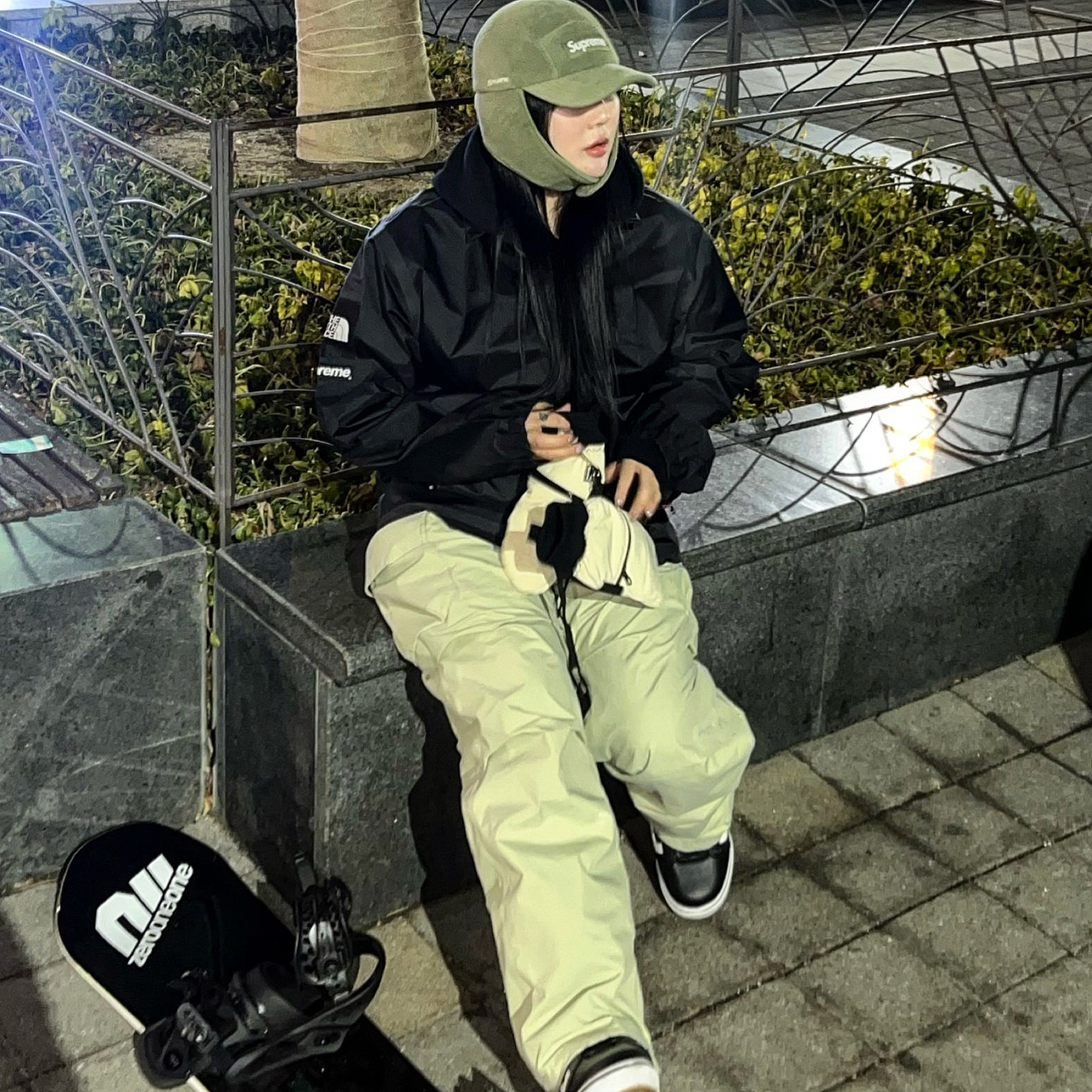 Supreme x The North Face Summit Series Outer Tape Seam Coaches Jacket Black - 21SS 착용 스타일