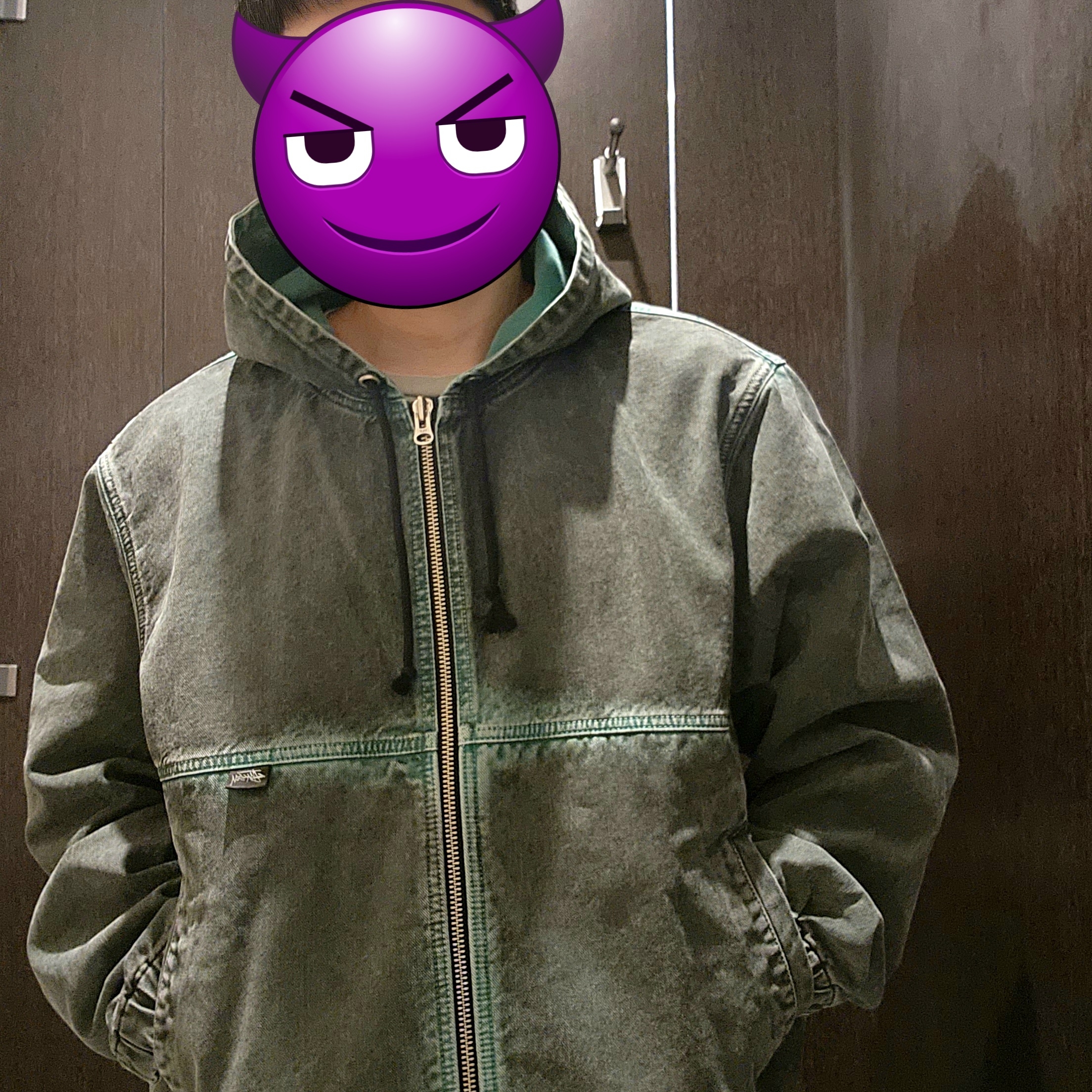 Stussy Spray Dye Hooded Work Jacket Black 착용 스타일 - 2