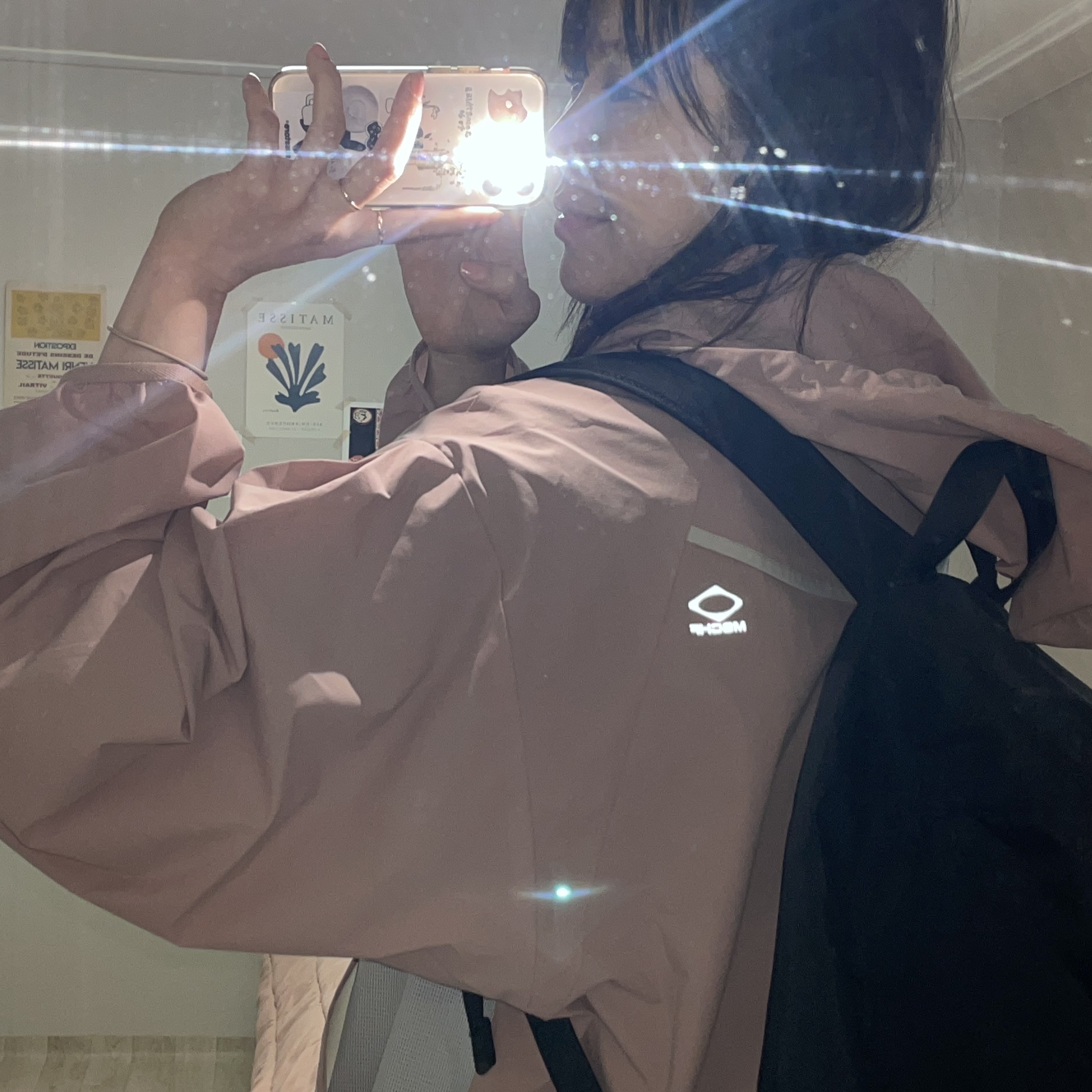 (W) Mischief SS Color Blocked Windbreaker Pink 착용 스타일 - 1