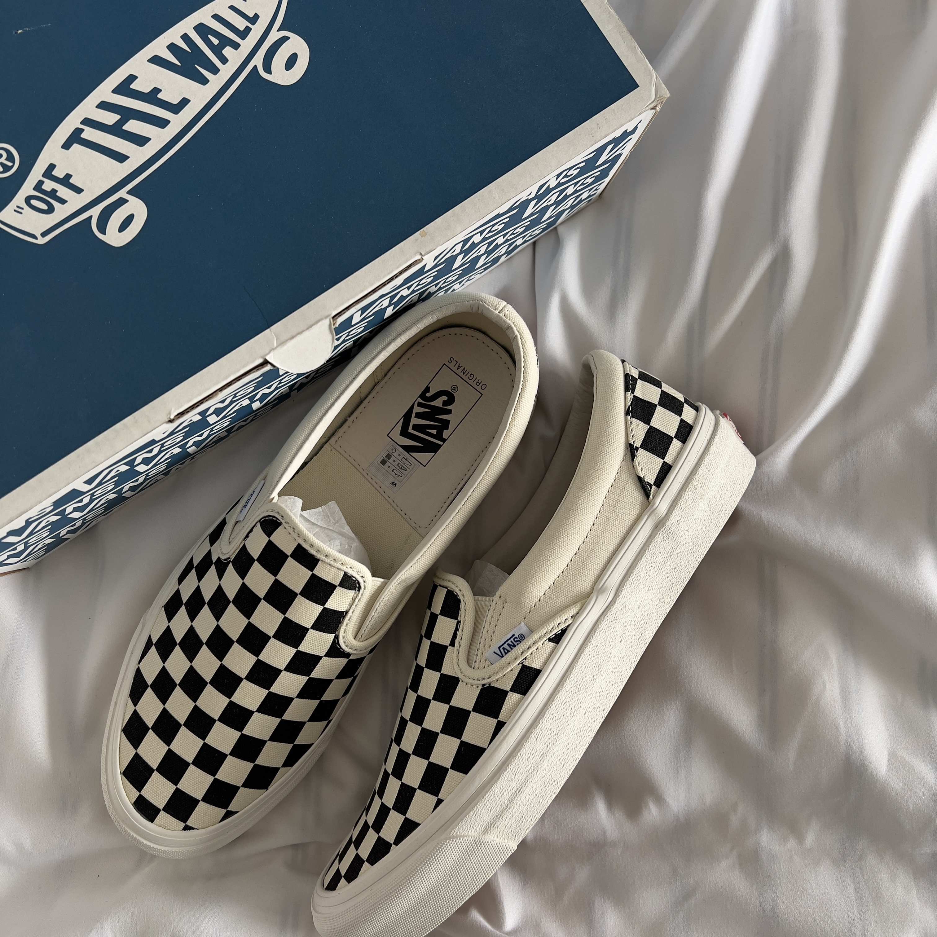Vans Vault OG Classic Slip-On LX Checkerboard 착용 스타일 - 2