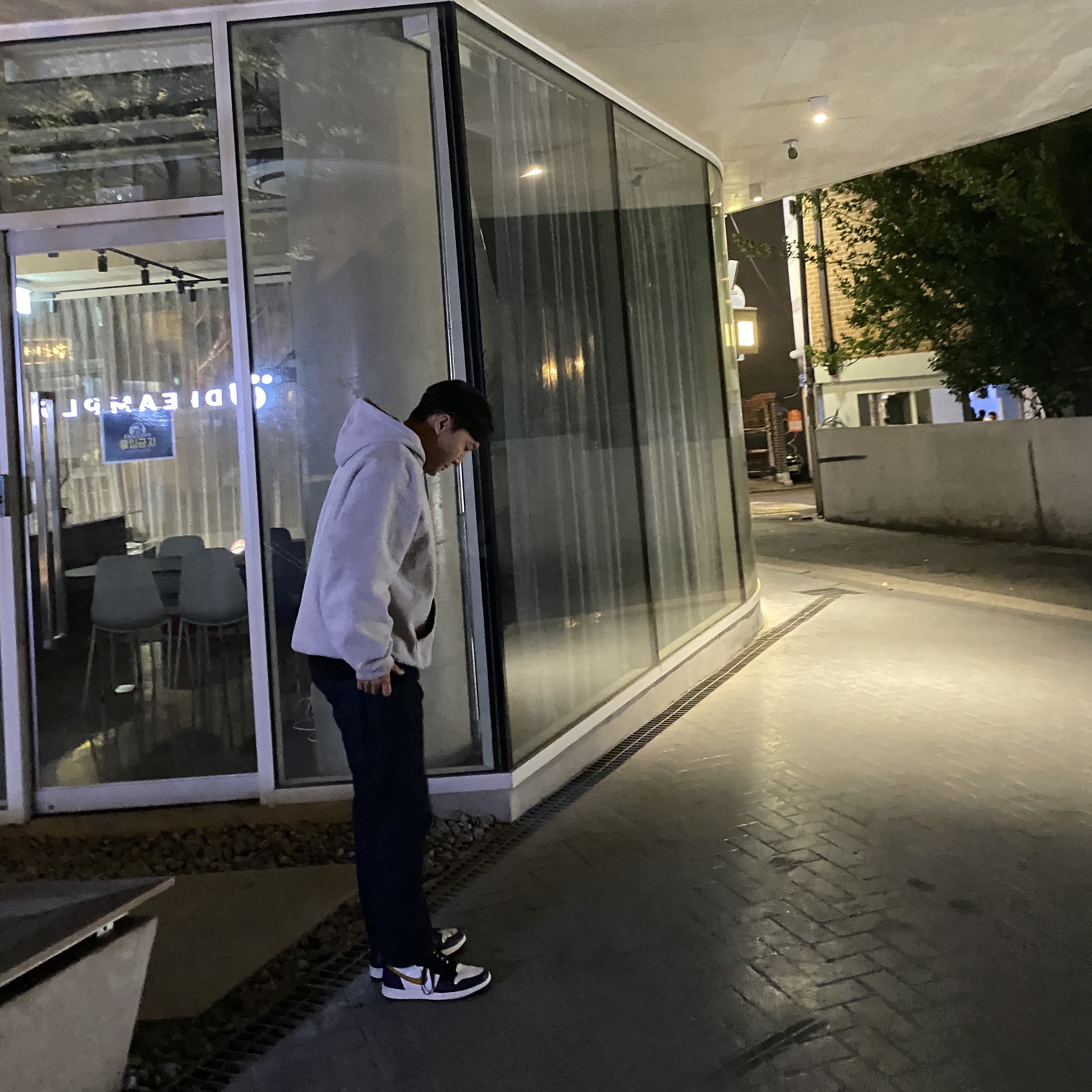 Jordan 1 Retro High OG Defiant SB LA to Chicago, Supreme Inside Out Box Logo Hooded Sweatshirt Heather Grey - 23SS 착용 스타일