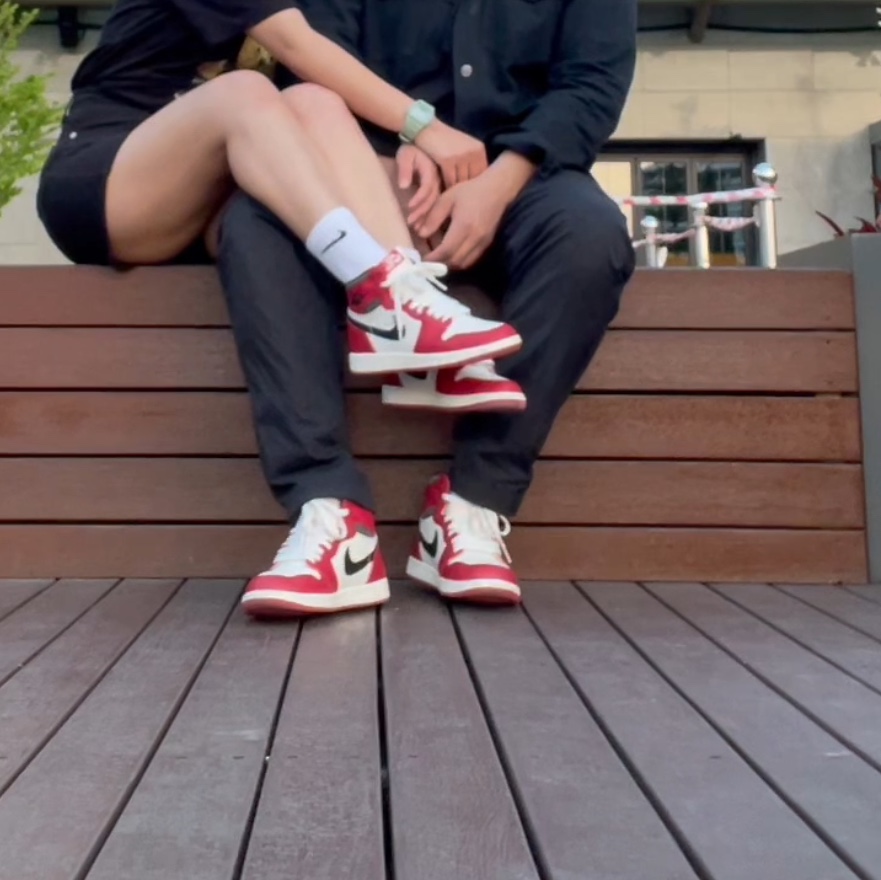 Jordan 1 Retro High OG Chicago 2022 착용 스타일 - 4
