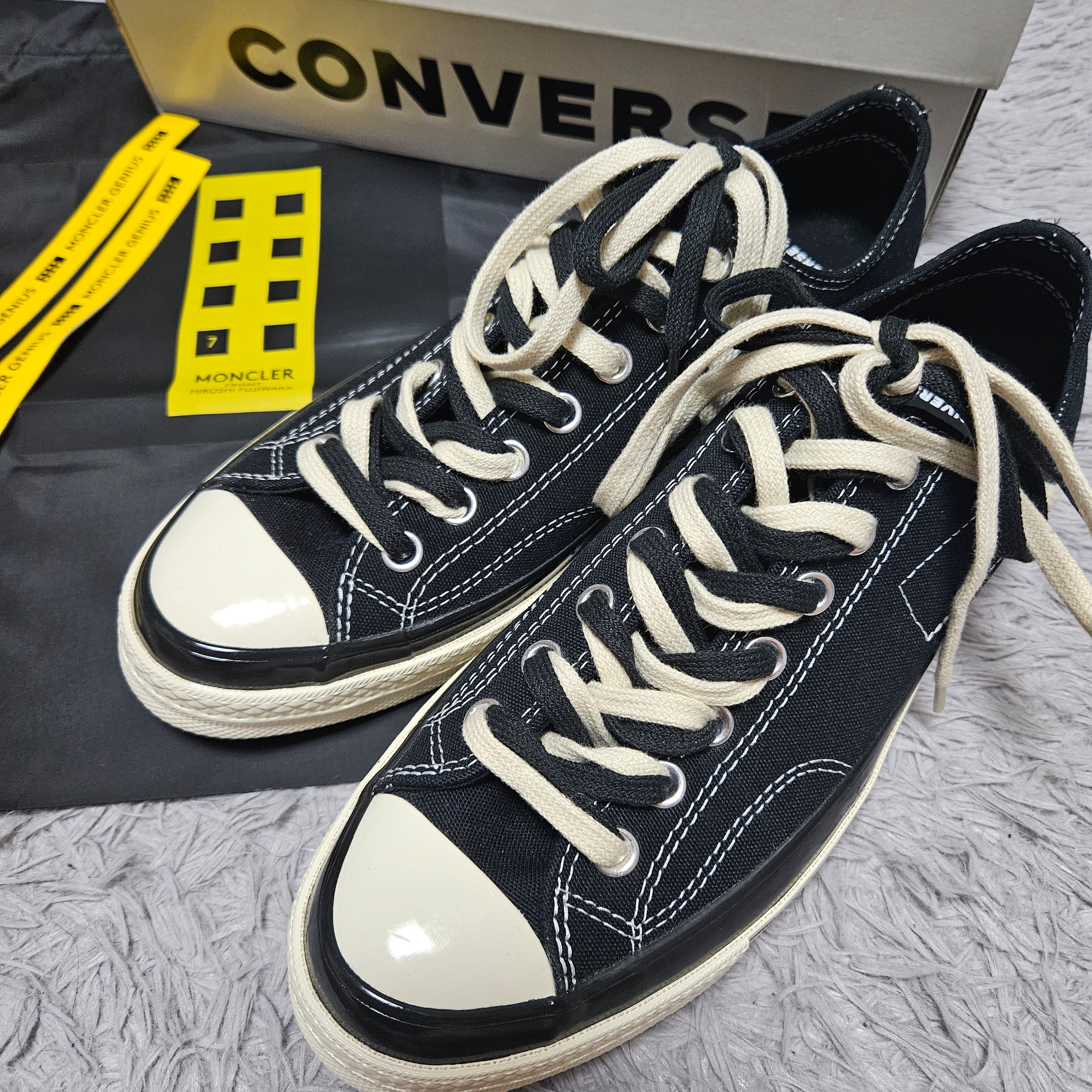 Converse x Moncler x Fragment Chuck 70 Ox Fraylor III Black 착용 스타일 - 2