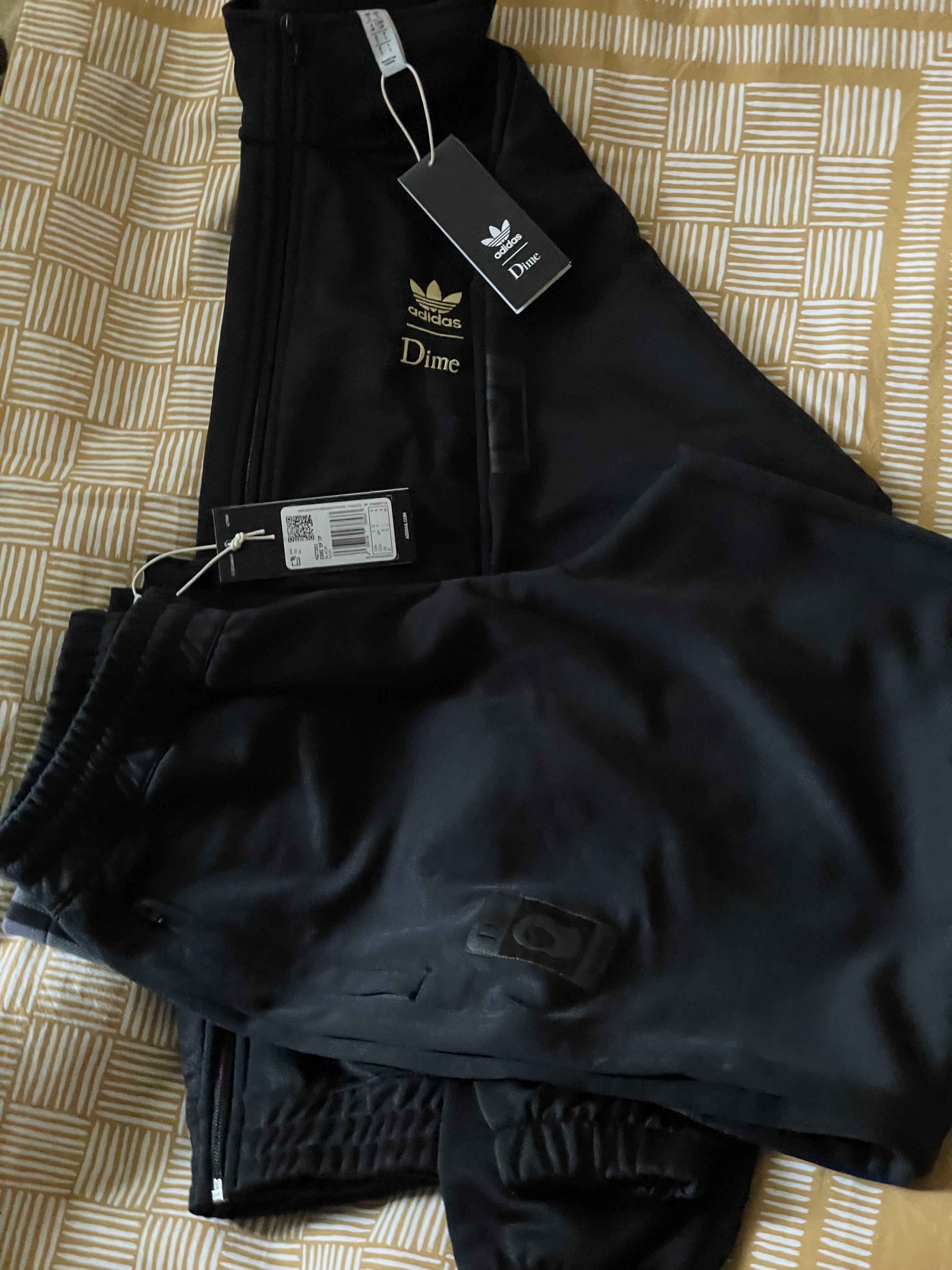 Adidas x Dime Superfire Track Jacket Black - US Sizing, Adidas x Dime Superfire Track Pants Black - US Sizing 착용 스타일 - 3