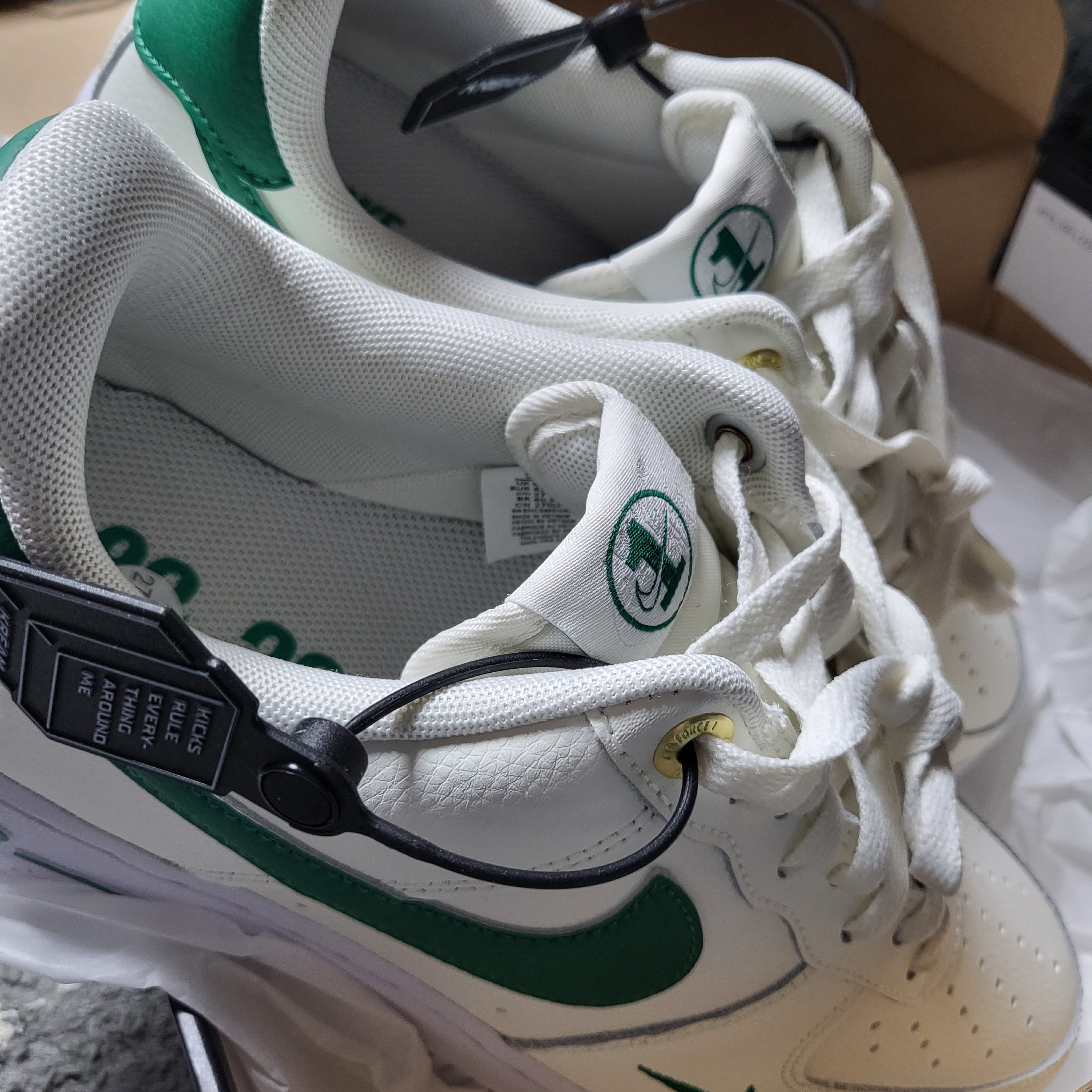 Nike Air Force 1 '07 LV8 40th Anniversary Join Forces Sail Malachite 착용 스타일 - 1