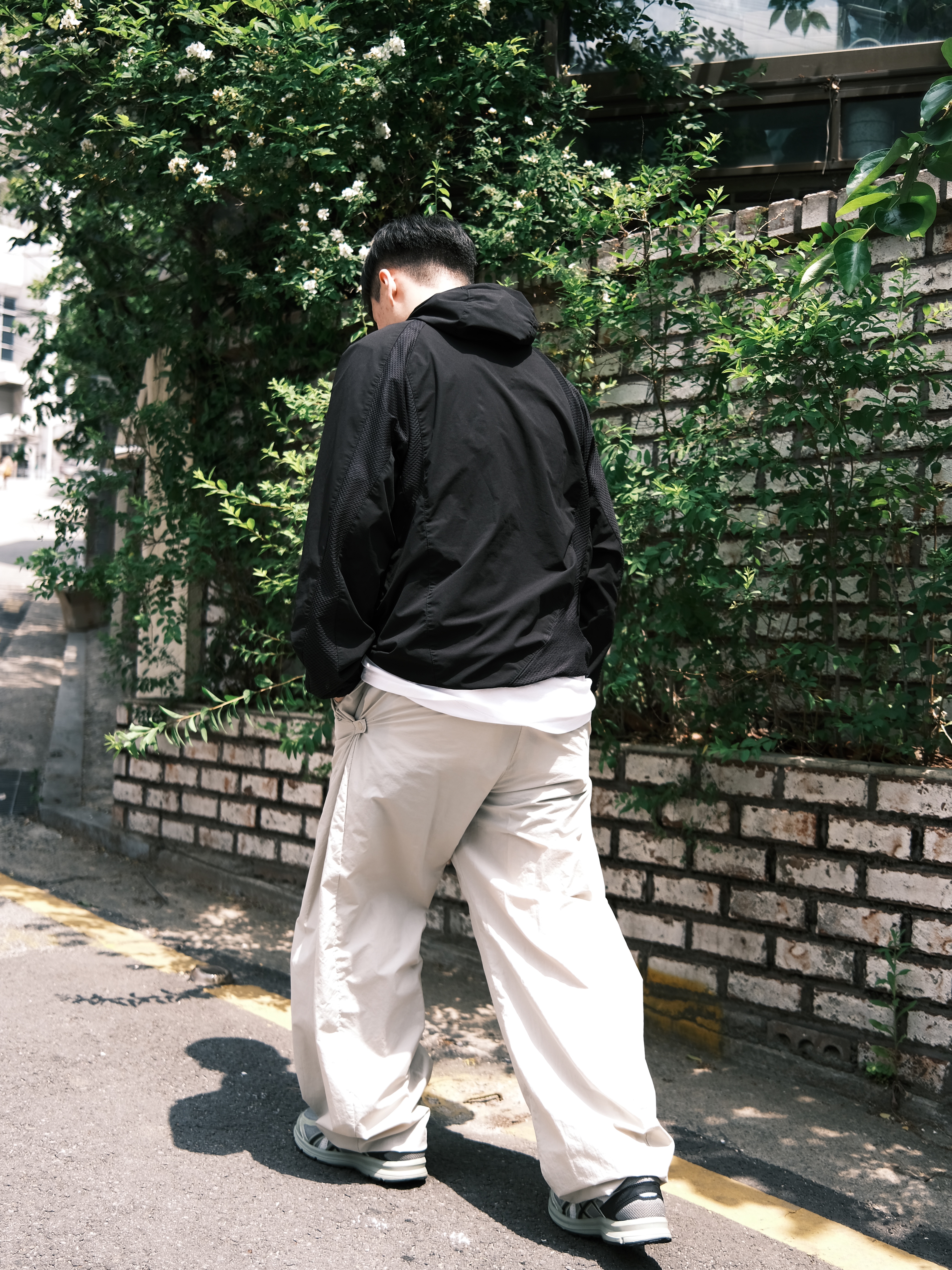 Sansan Gear Side Snap Pants Ice Beige - 22FW, Sansan Gear Mesh Jacket Black - 22SS 착용 스타일