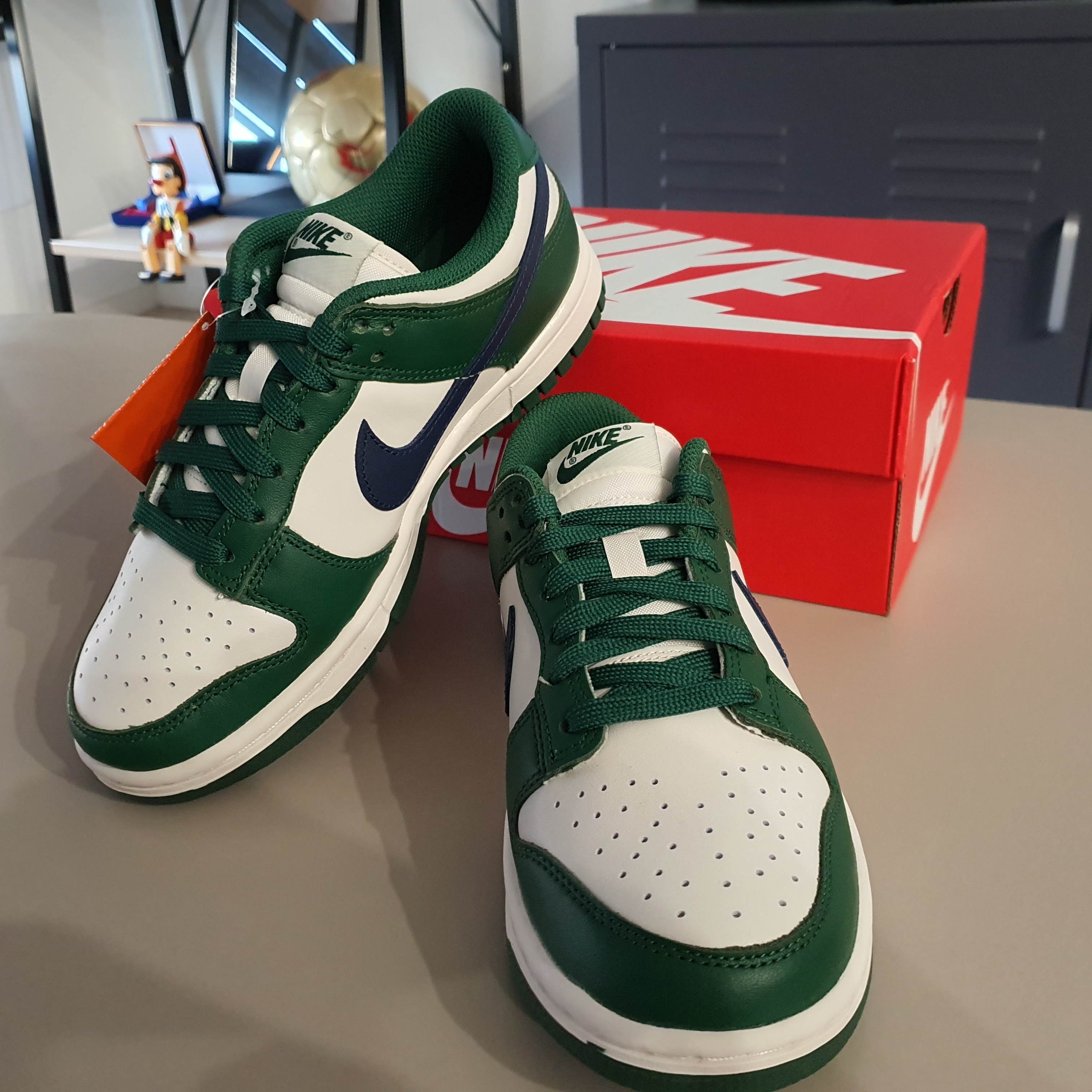 (W) Nike Dunk Low Gorge Green 착용 스타일 - 2