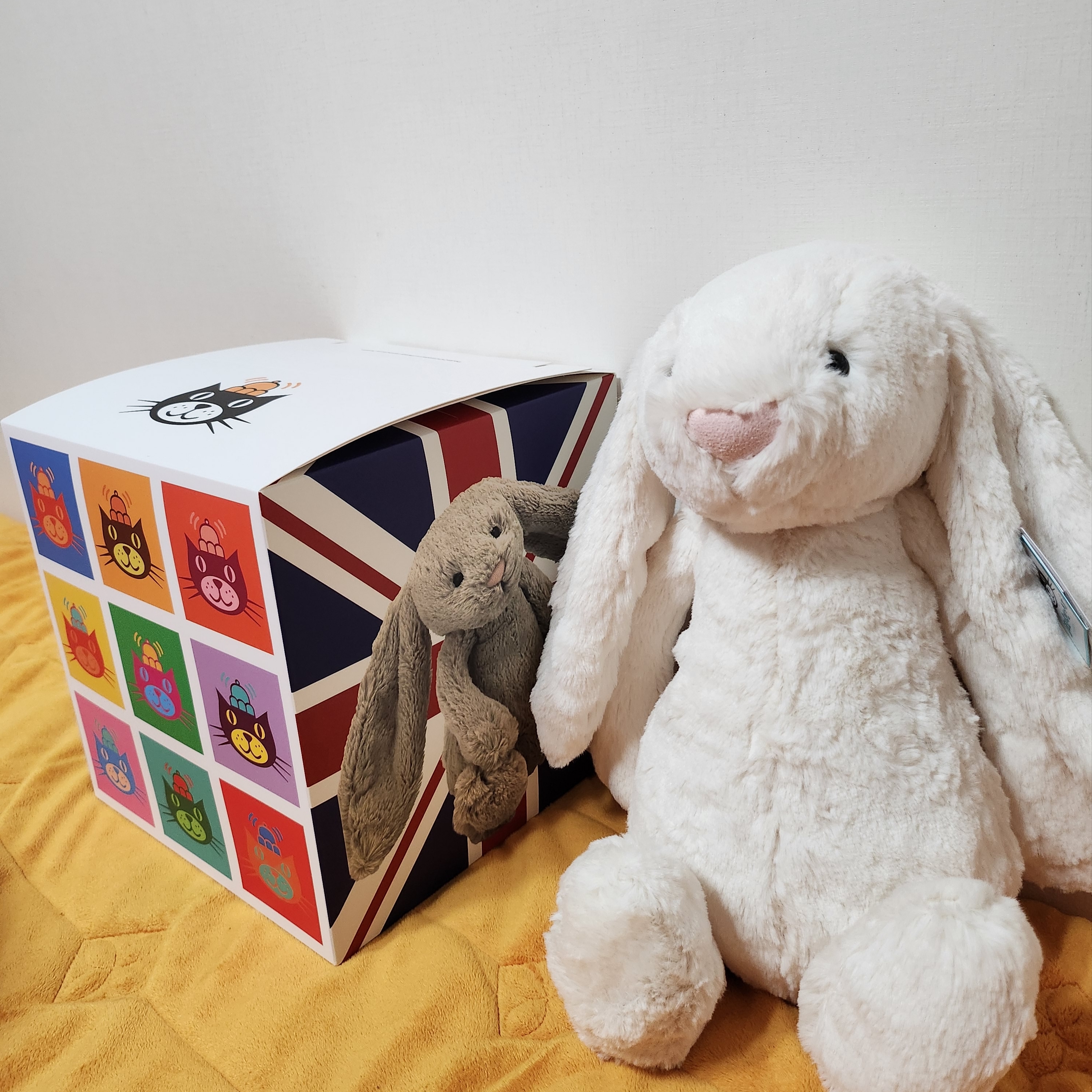 Jellycat Bashful Bunny Large Cream 착용 스타일 - 2