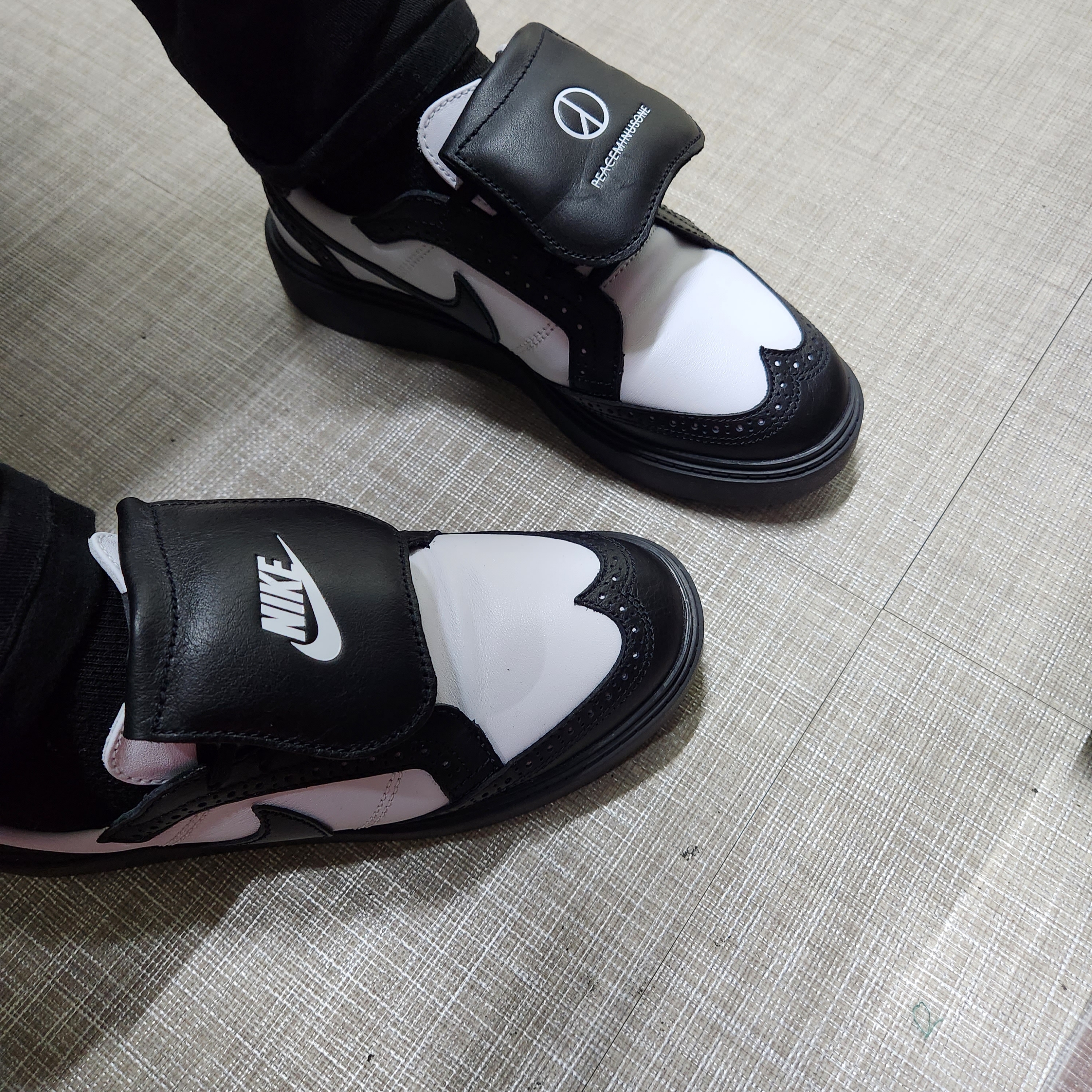 Nike x Peaceminusone Kwondo1 Black and White 착용 스타일 - 1
