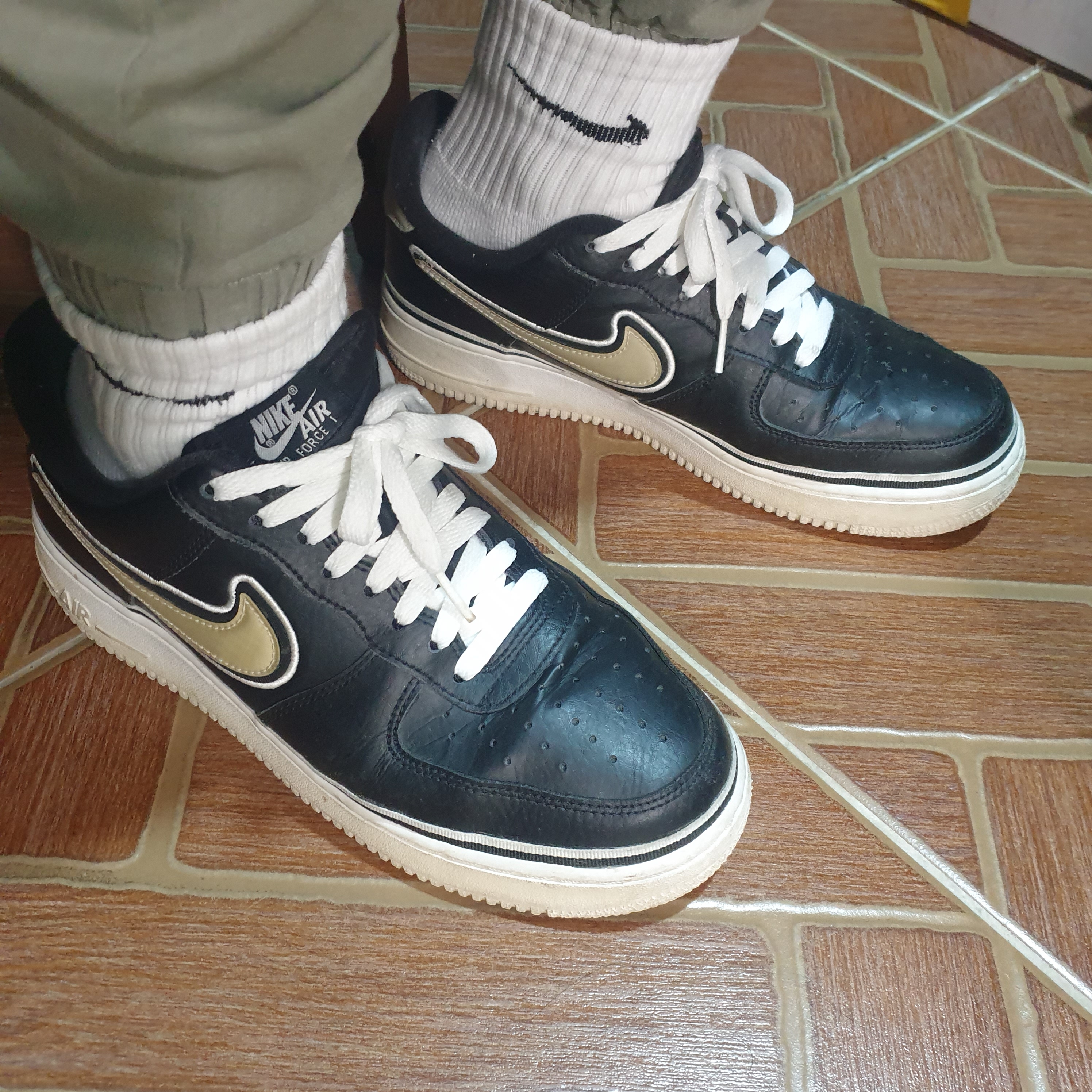 Nike Air Force 1 Low Sport NBA Black White 착용 스타일