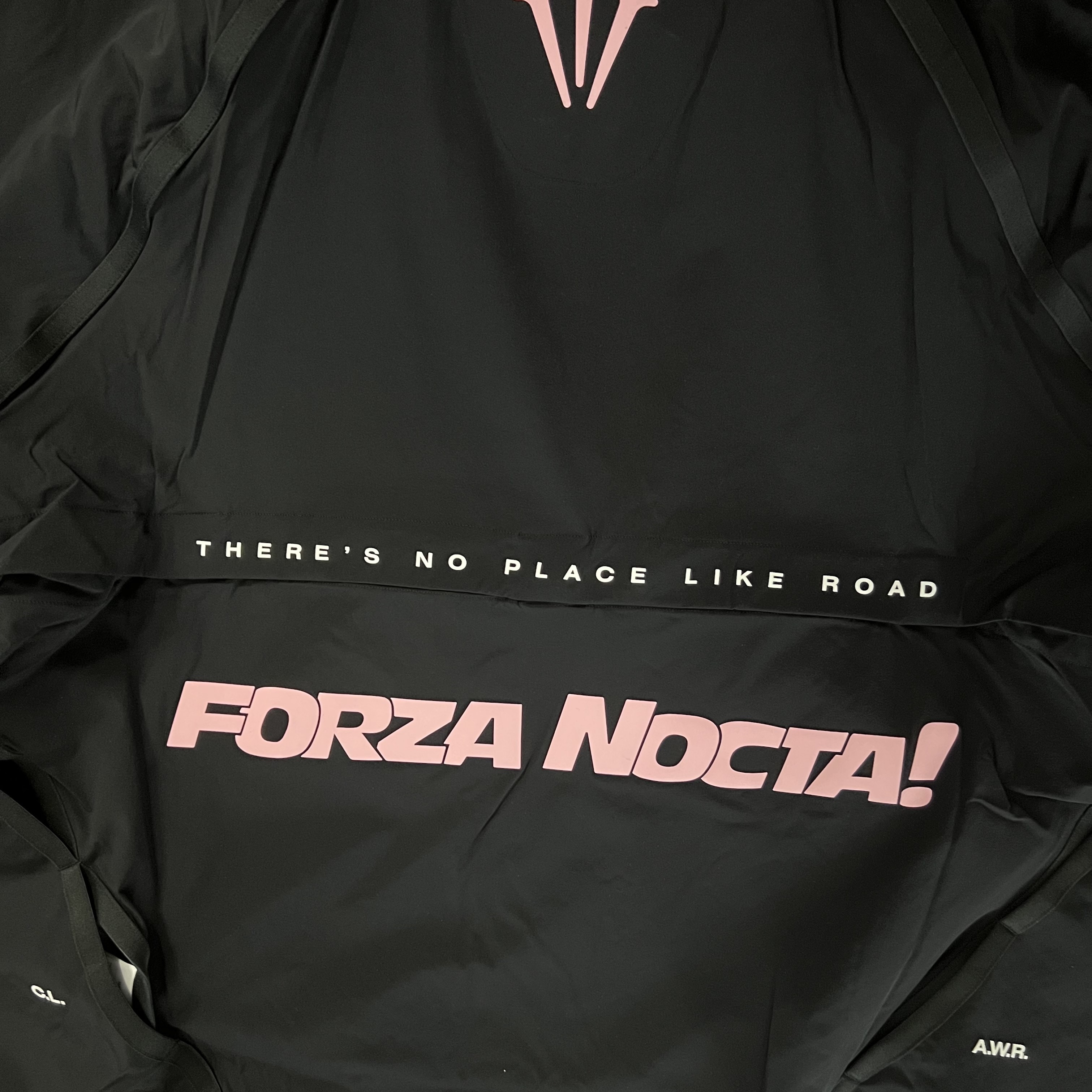 (W) Nike x Drake Nocta NRG LR L/S Crew Black (DV3631-010) 착용 스타일