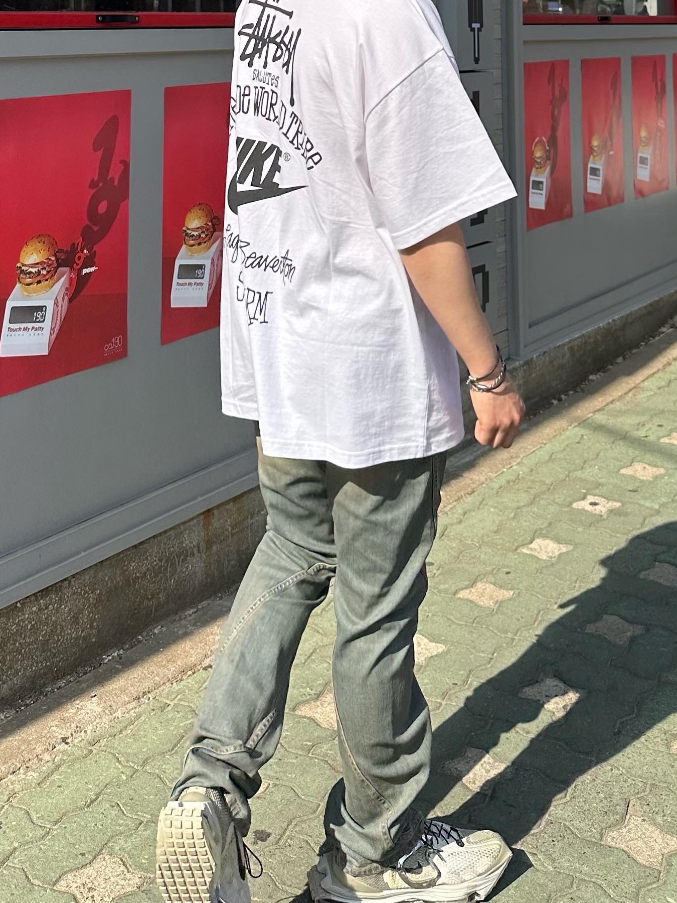 Nike x Matthew M Williams Zoom 004 Stone, Nike x Stussy T-Shirt White (DV1774-100) 착용 스타일 - 2