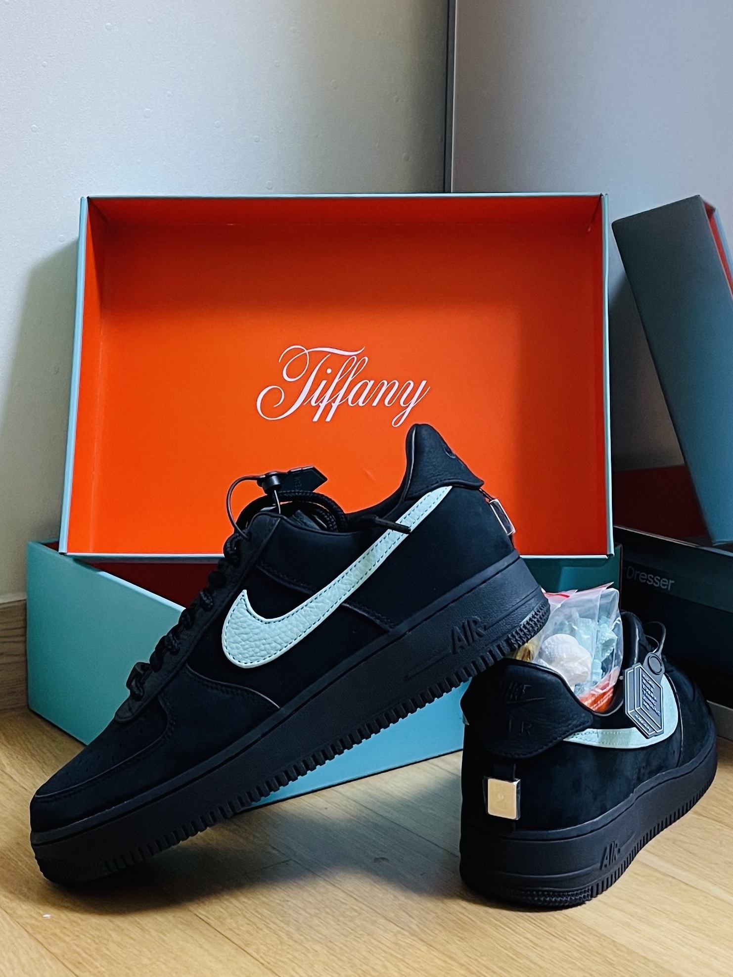 Nike x Tiffany & Co. Air Force 1 Low SP 1837 착용 스타일