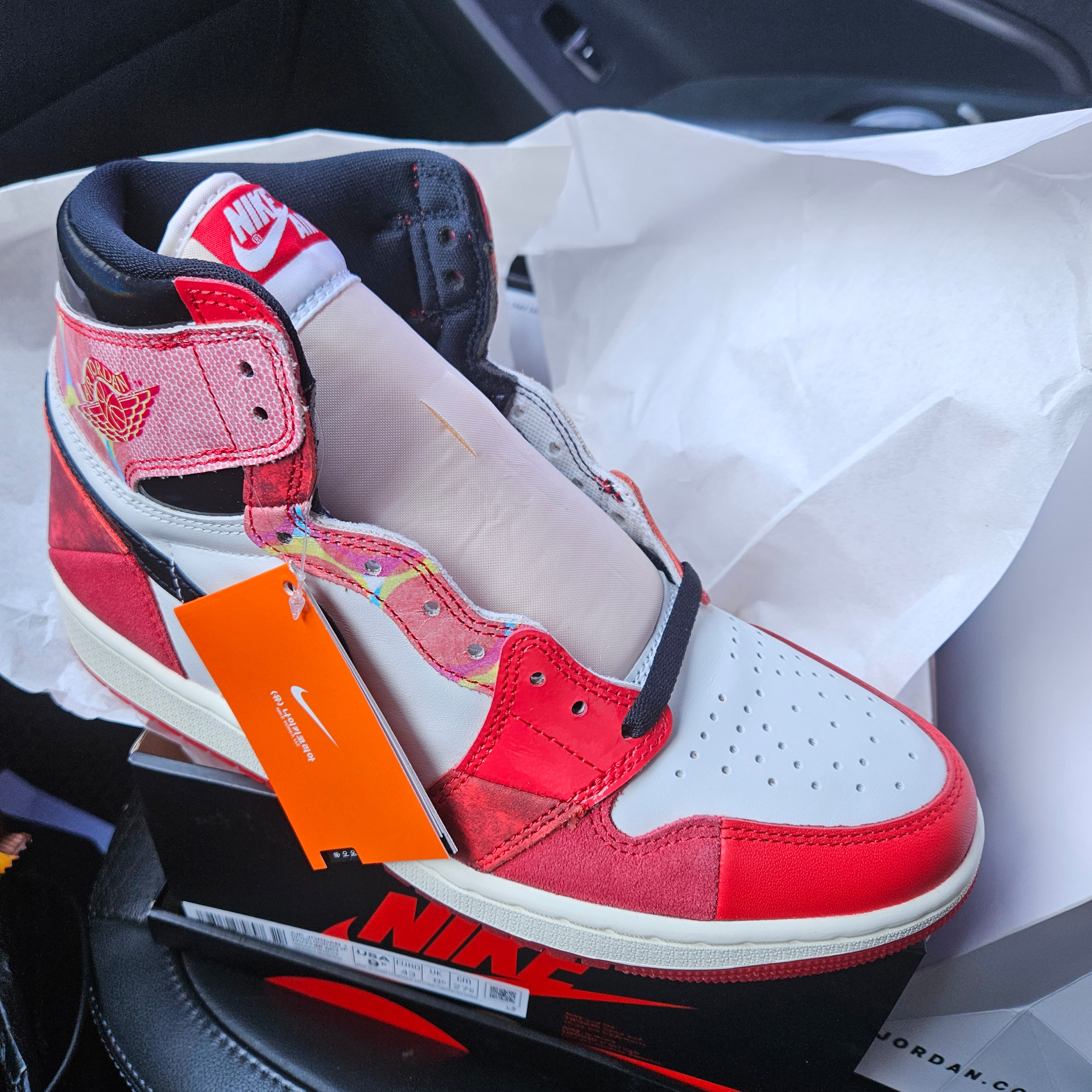 Jordan 1 Retro High Spider-Man Next Chapter 착용 스타일 - 1