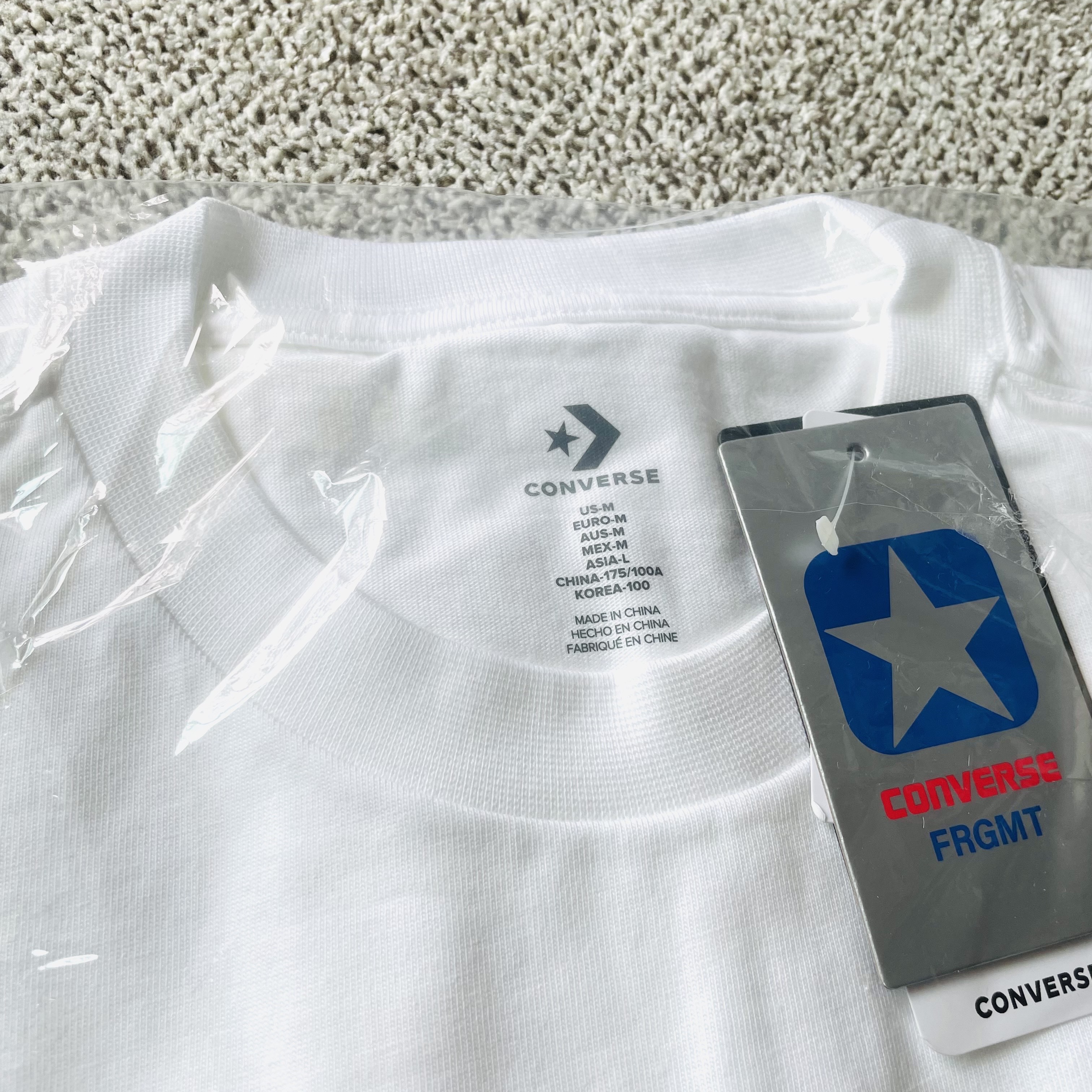 Converse x Fragment T-Shirt White 착용 스타일 - 2