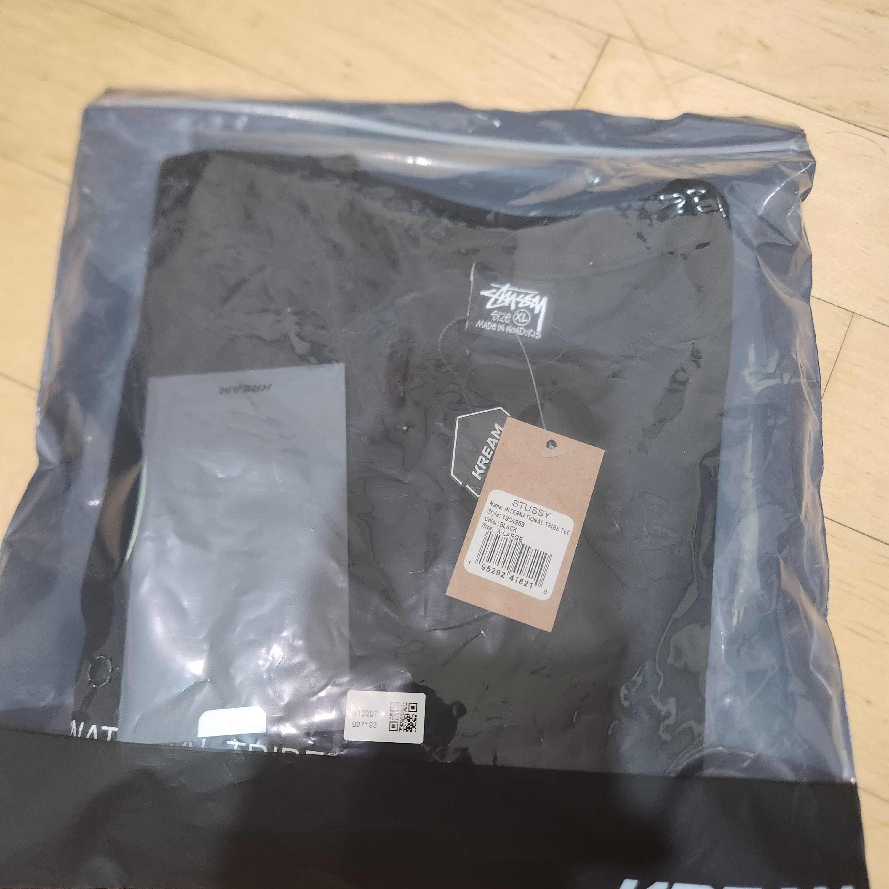 Stussy International Tribe T-shirt Black 착용 스타일 - 1