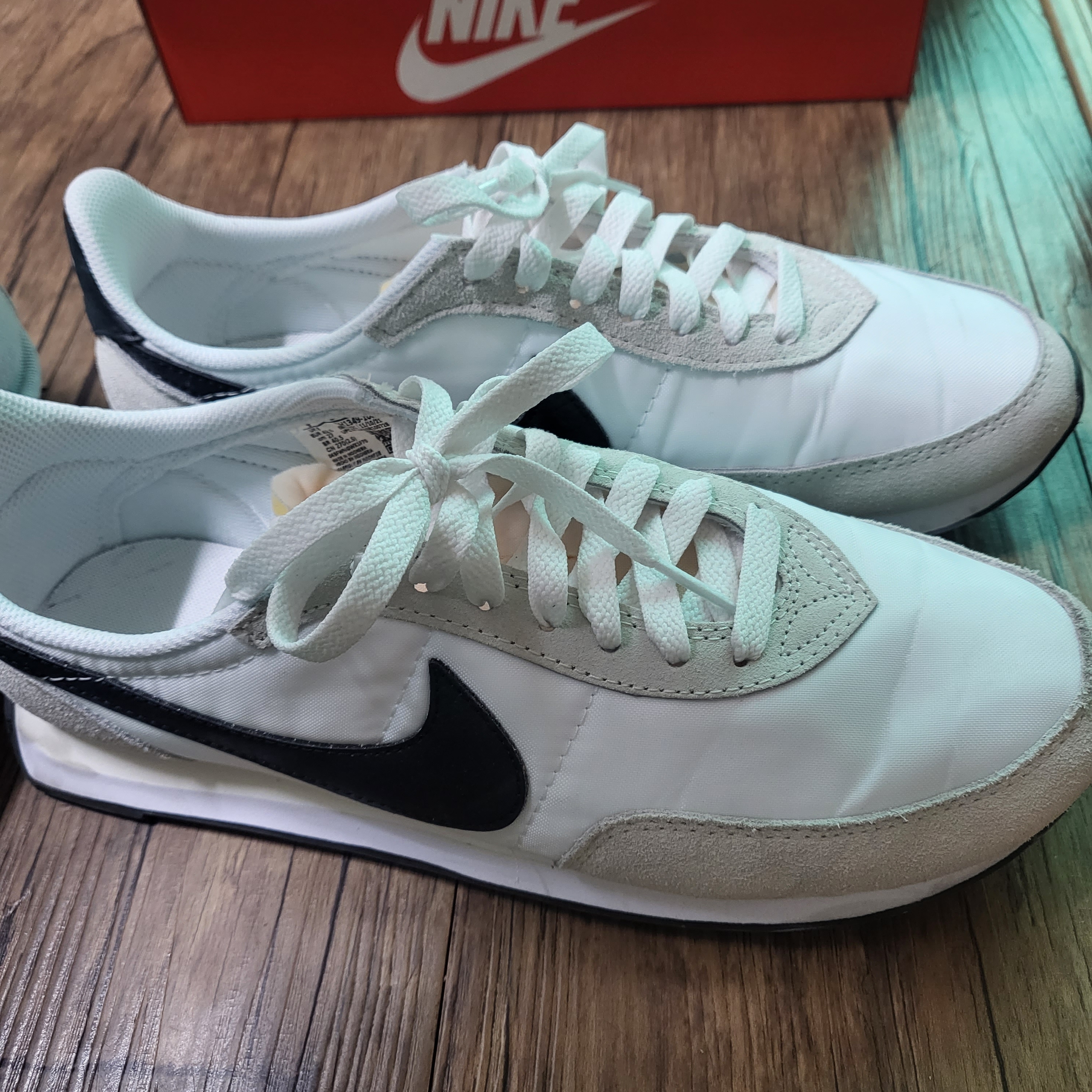 Nike Waffle Trainer 2 Black Sail 착용 스타일 - 1