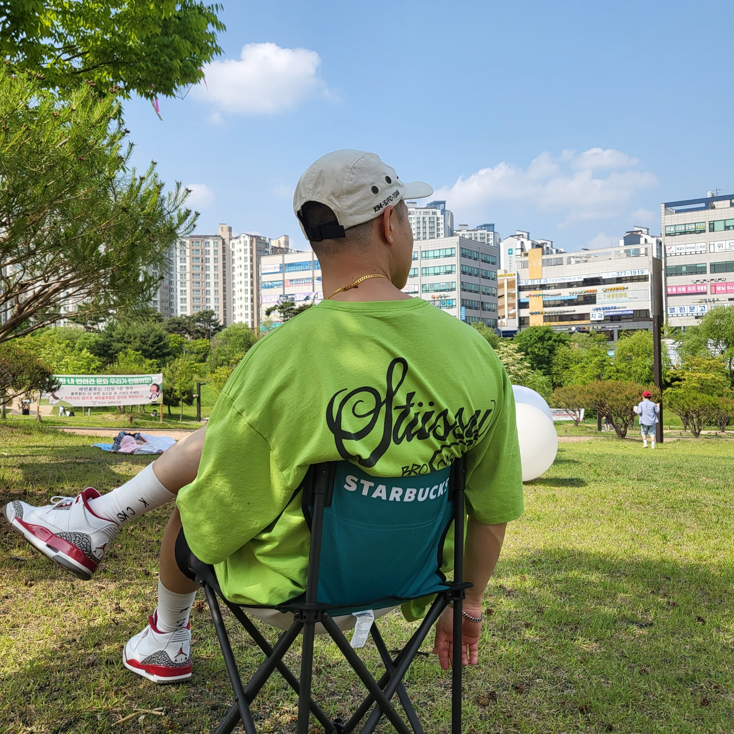 Supreme Military Camp Cap Stone - 22SS, Stussy World Tour T-Shirt Tea 2023 착용 스타일 - 3