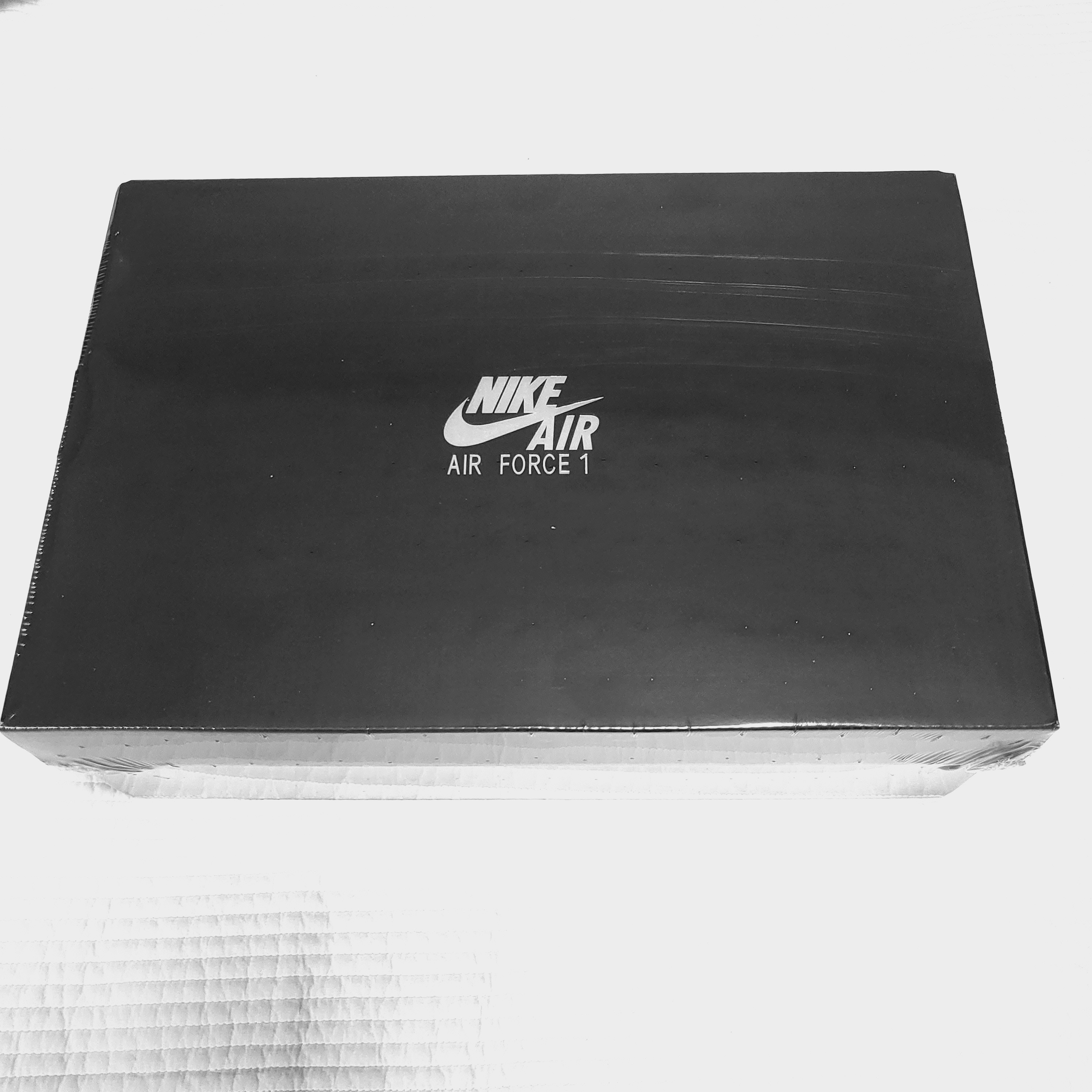 Nike Air Force 1 '07 LV8 Midnight Navy 착용 스타일 - 4