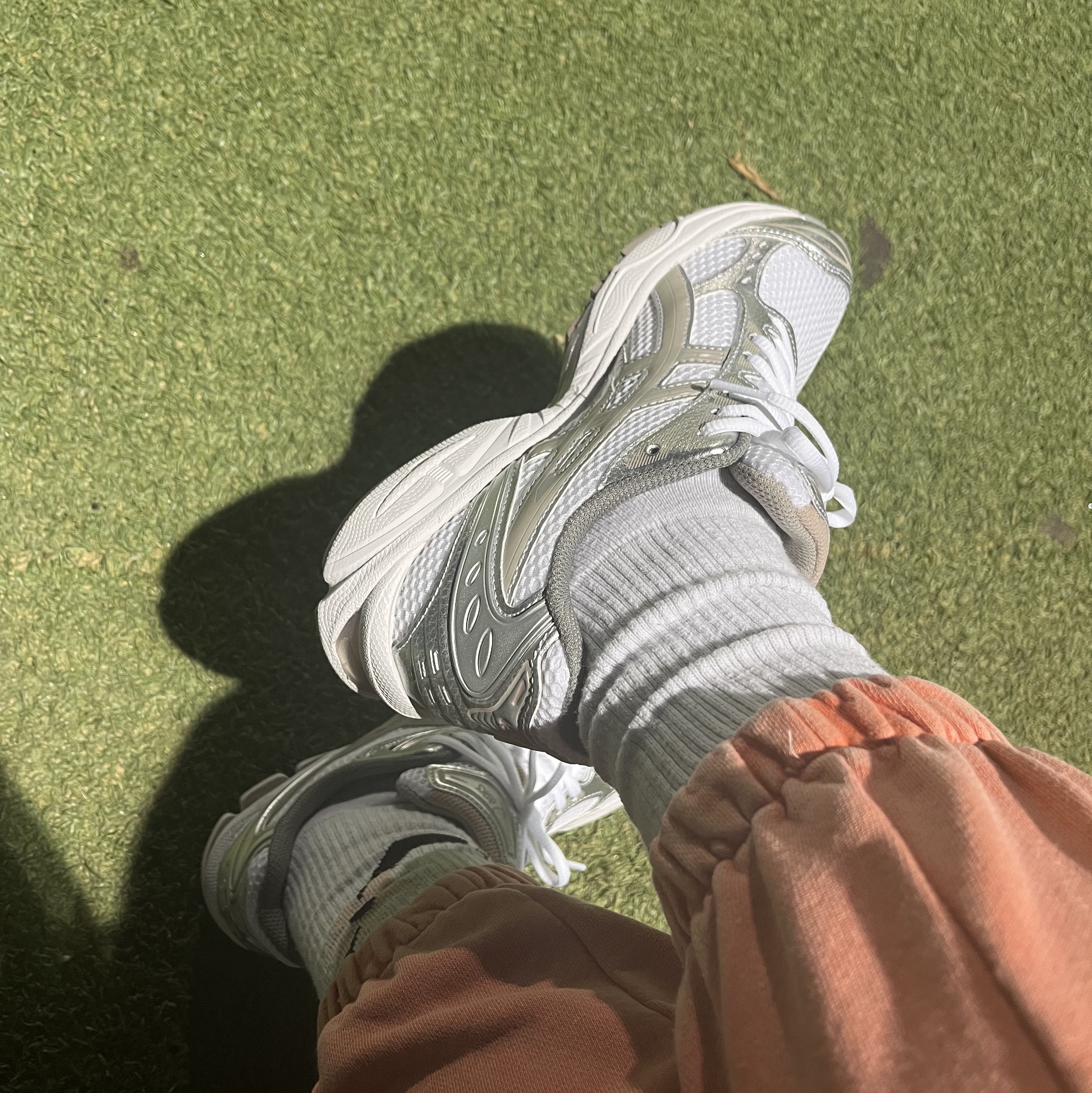 (W) Asics Gel-Kayano 14 White Moonrock 착용 스타일 - 2