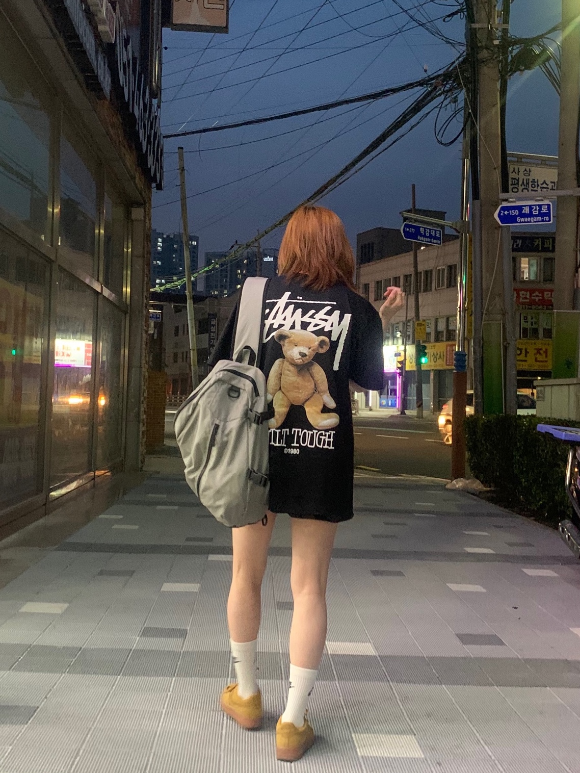 Stussy Built Tough T-Shirt Black, (GS) Nike Air Force 1 LV8 3 Wheat 착용 스타일