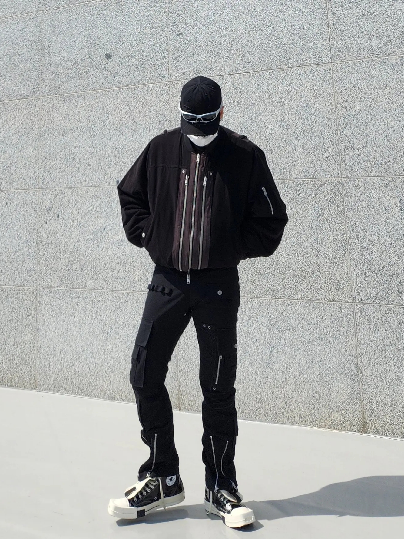 Undermycar Rumlow Back Zip Cotton Garment Bomber Dark Gull - 22FW, Converse x Drkshdw Turbodrk Chuck 70 Hi Black Lacquered Denim 착용 스타일 - 3