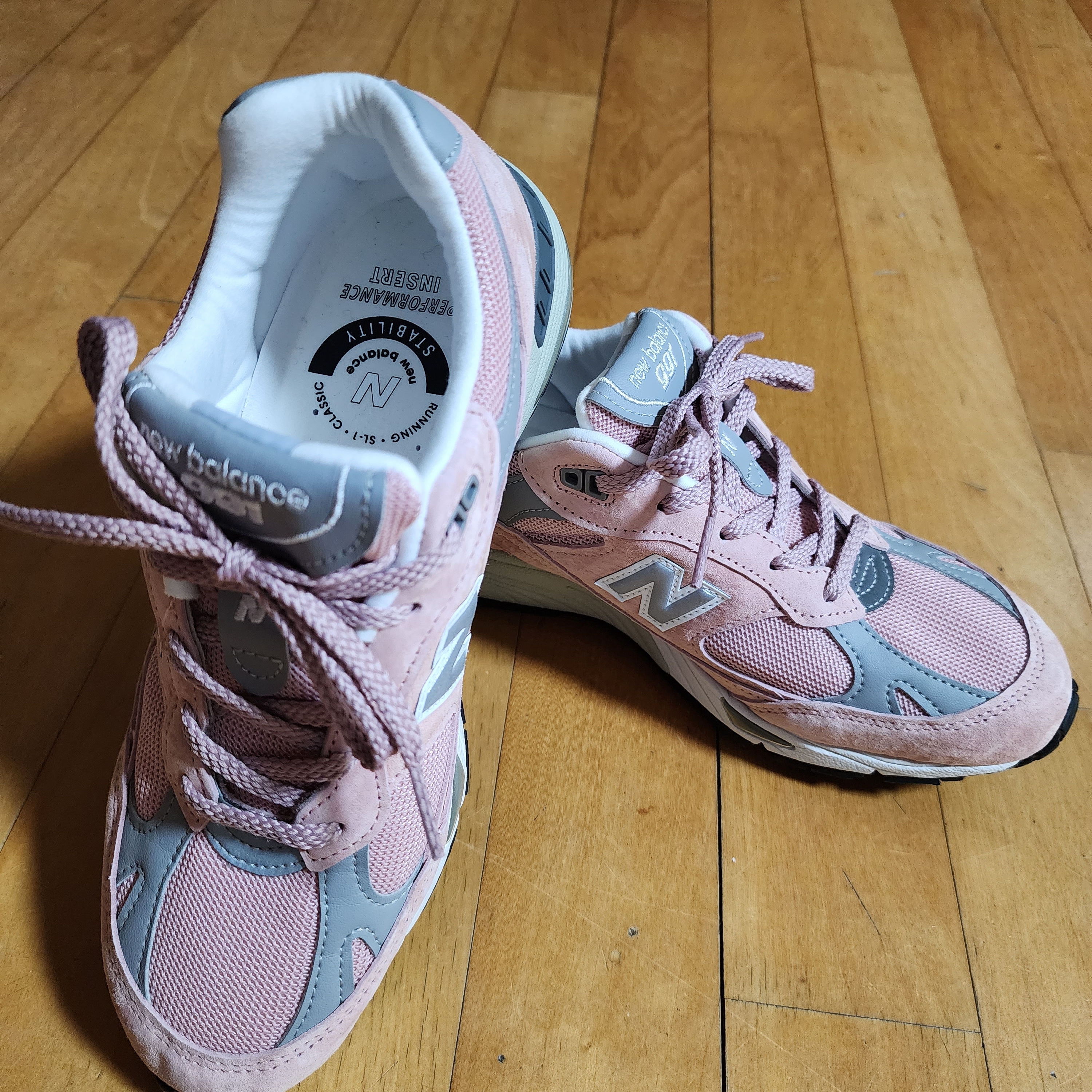 (W) New Balance 991 Made in UK Shy Pink, New Balance 993 Made in USA Grey - D Standard 착용 스타일 - 1