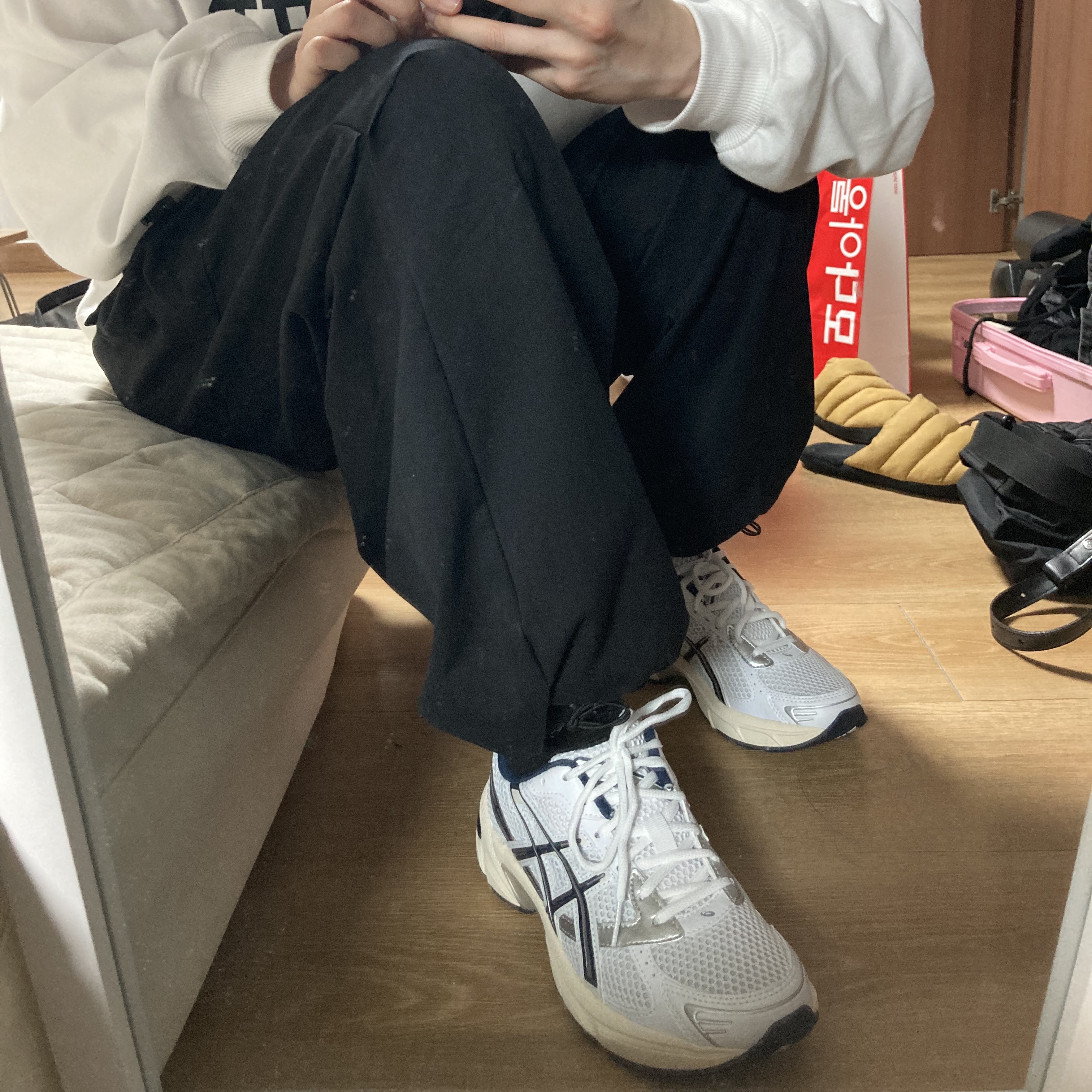 (W) Asics Gel-1130 White Midnight 착용 스타일