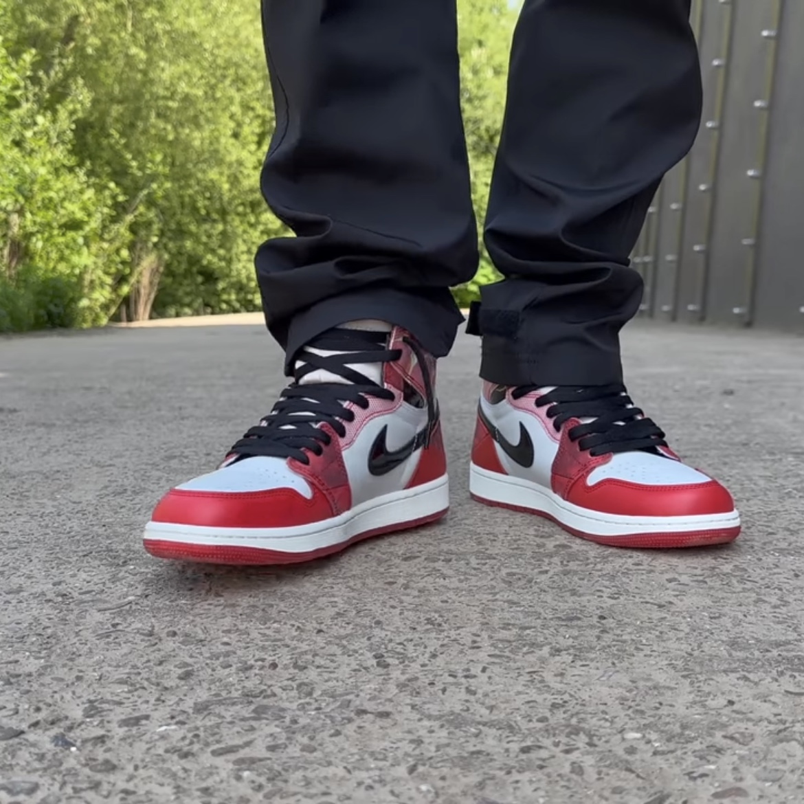 Jordan 1 Retro High Spider-Man Next Chapter 착용 스타일 - 1