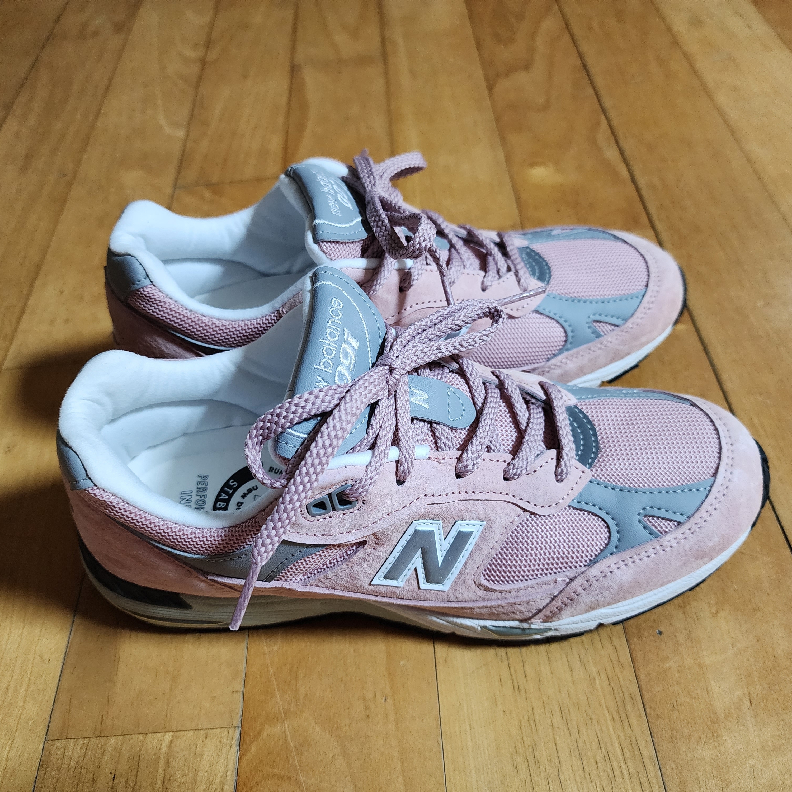(W) New Balance 991 Made in UK Shy Pink, New Balance 993 Made in USA Grey - D Standard 착용 스타일 - 2