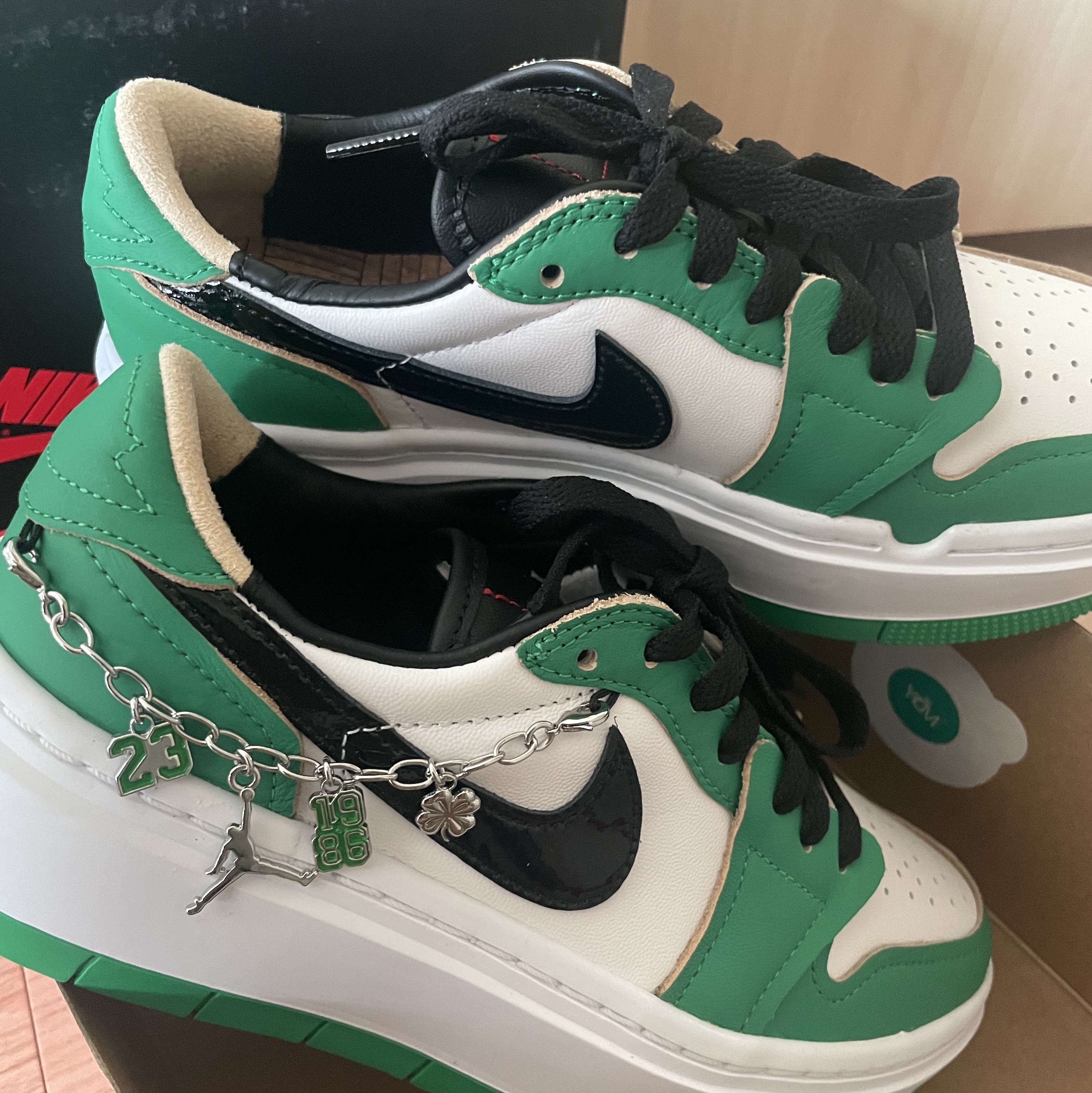 (W) Jordan 1 Elevate Low SE Lucky Green 착용 스타일