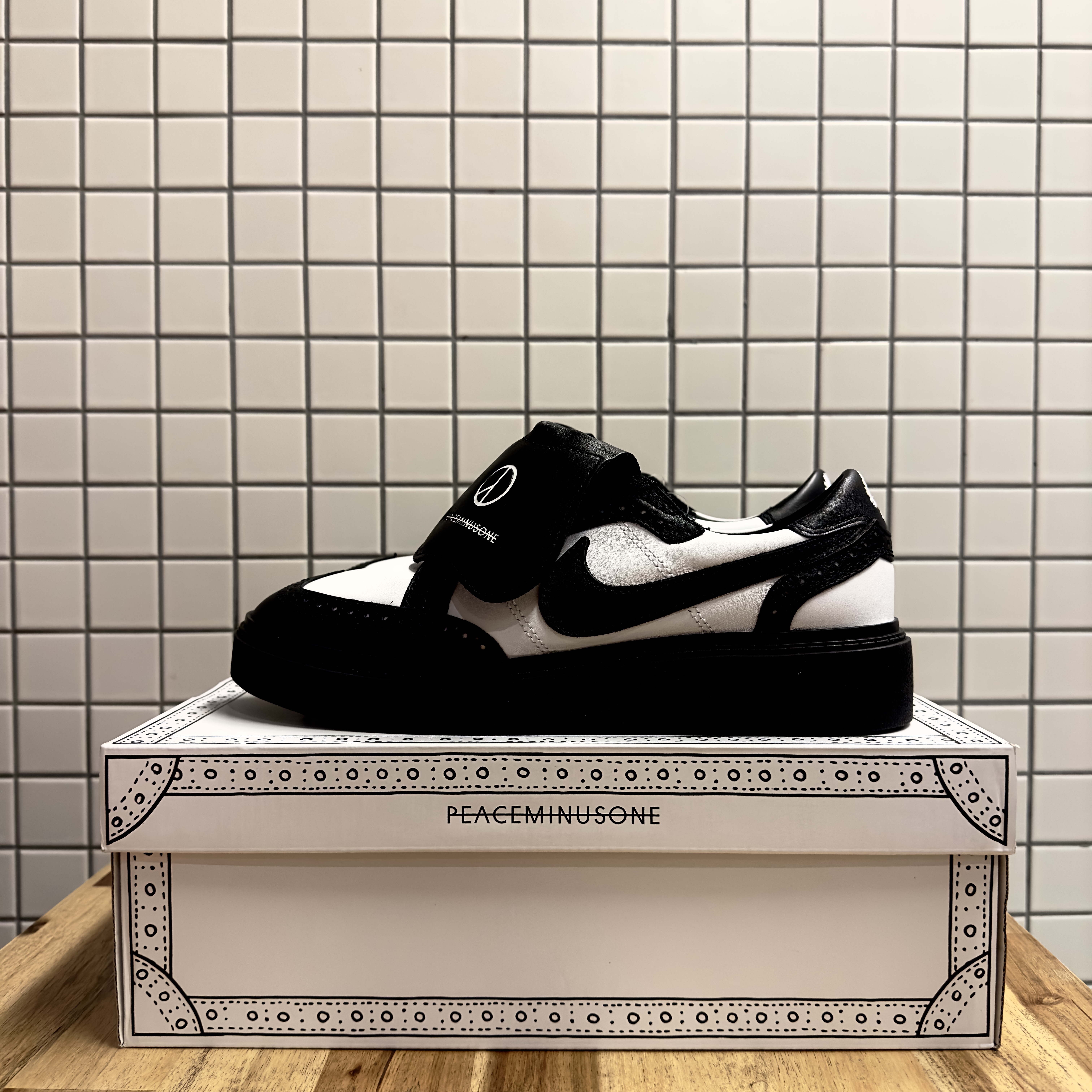 Nike x Peaceminusone Kwondo1 Black and White 착용 스타일