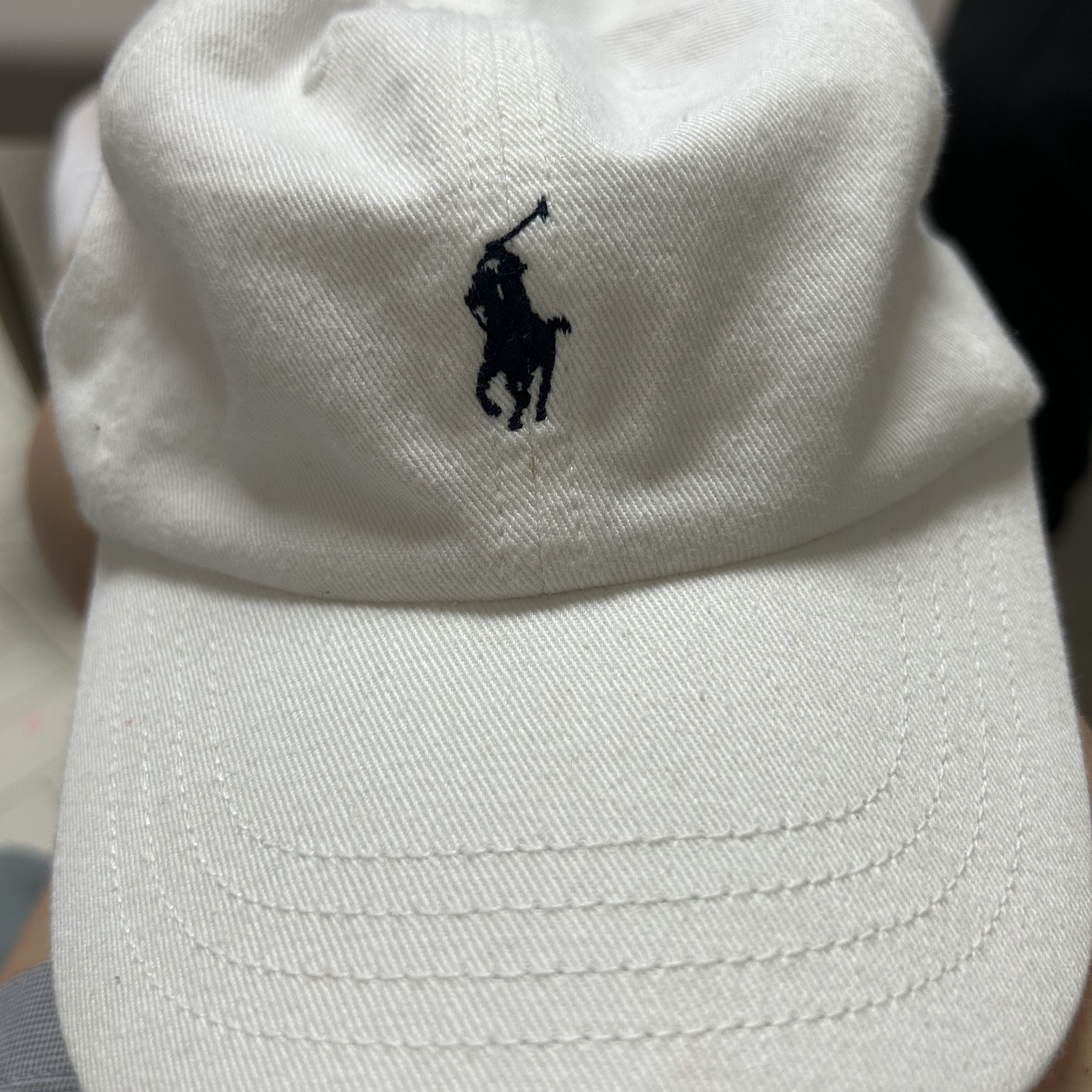 [30%적립] Polo Ralph Lauren Cotton Chino Ball Cap White 착용 스타일