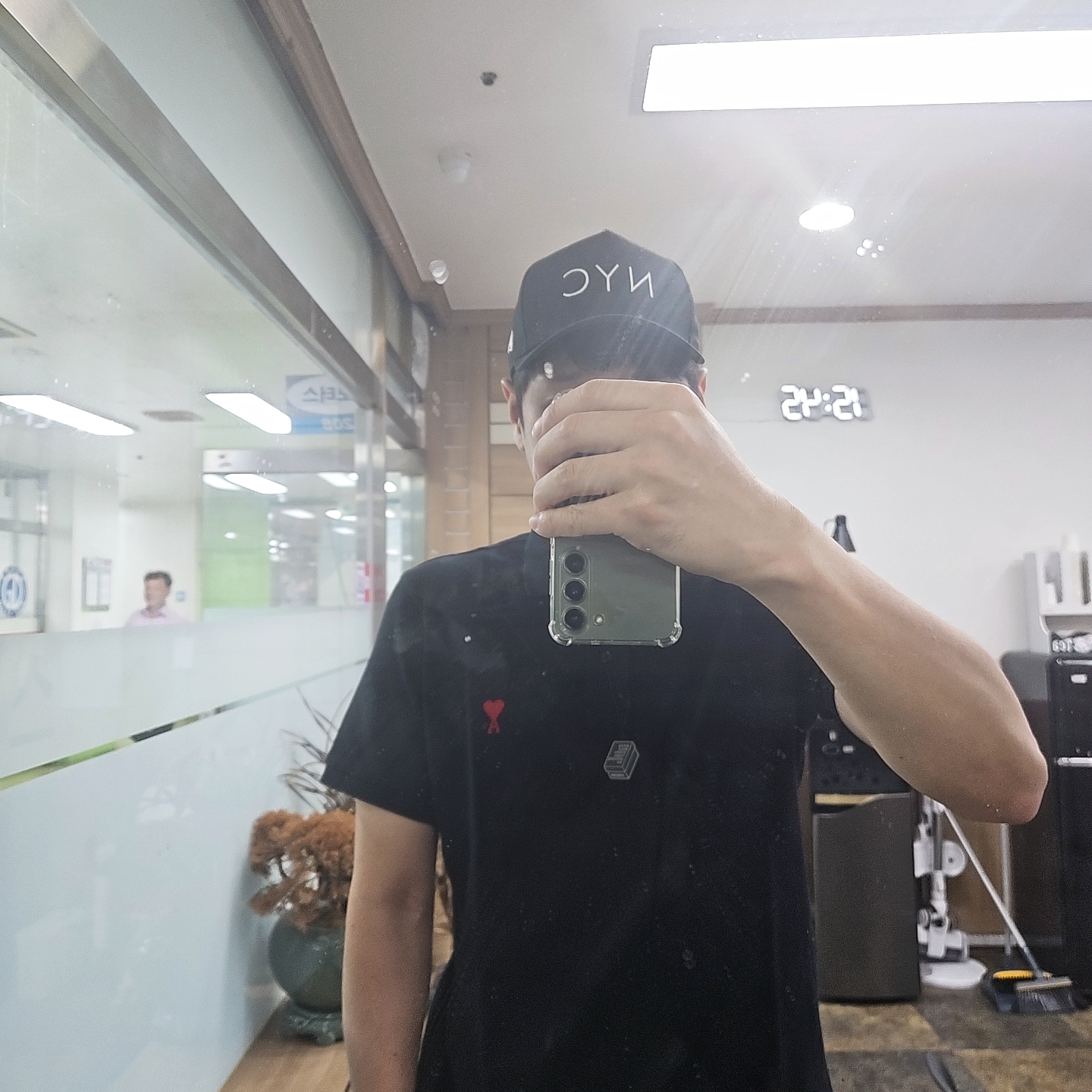 AMI de Coeur Polo Shirt Black 착용 스타일