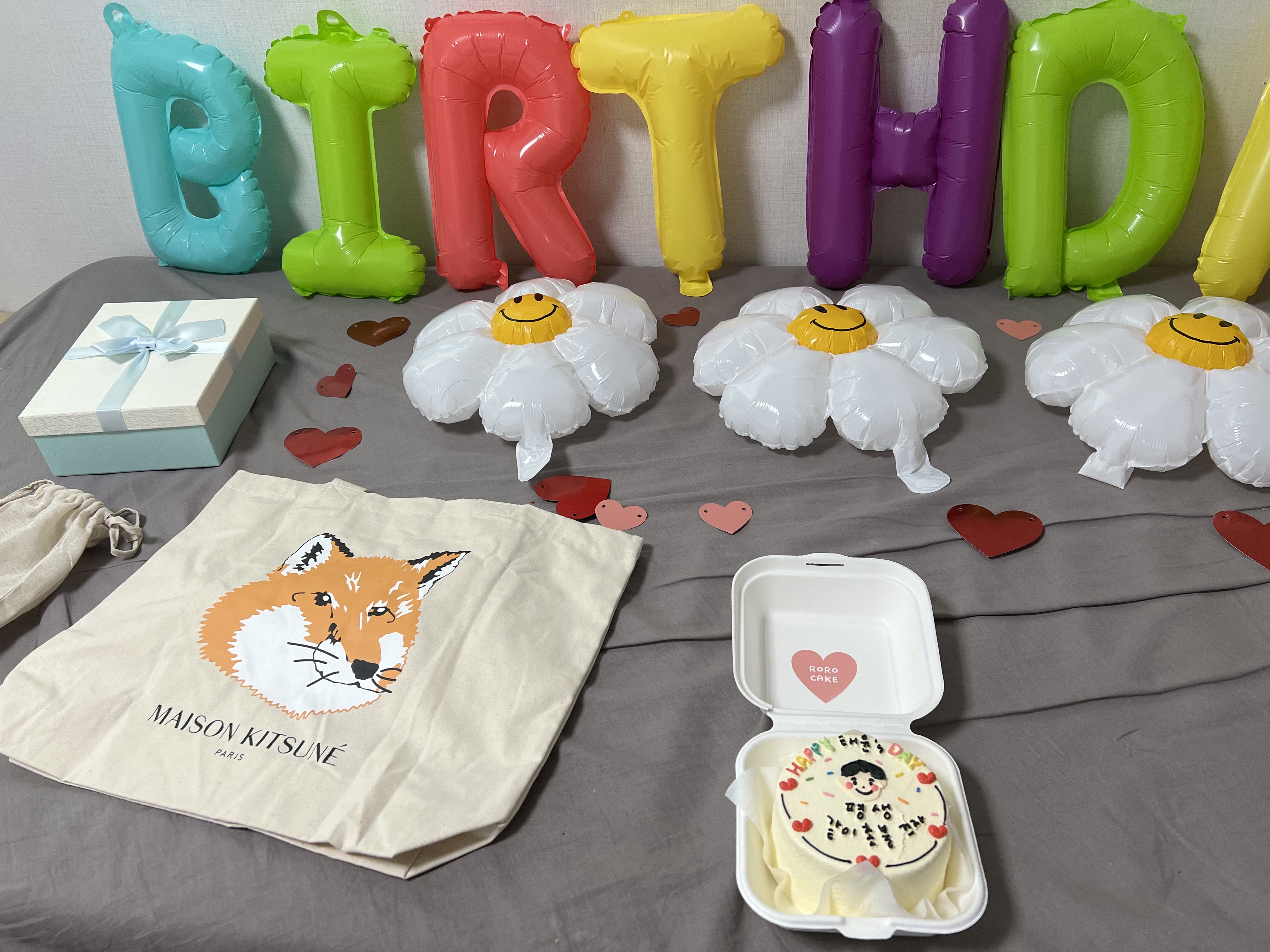 Maison Kitsune Fox Head Tote Bag Ecru 착용 스타일 - 1