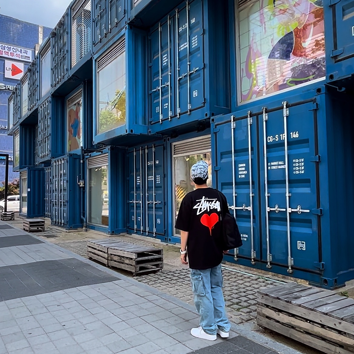 Supreme Fat Tip Jacquard Denim Camp Cap Blue - 22SS, Stussy Stock Heart T-Shirt Black 착용 스타일