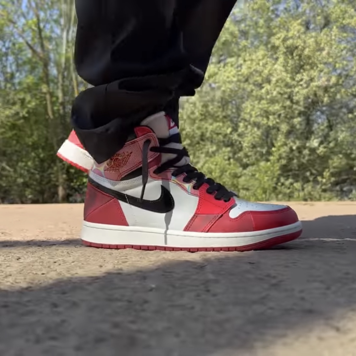 Jordan 1 Retro High Spider-Man Next Chapter 착용 스타일 - 4