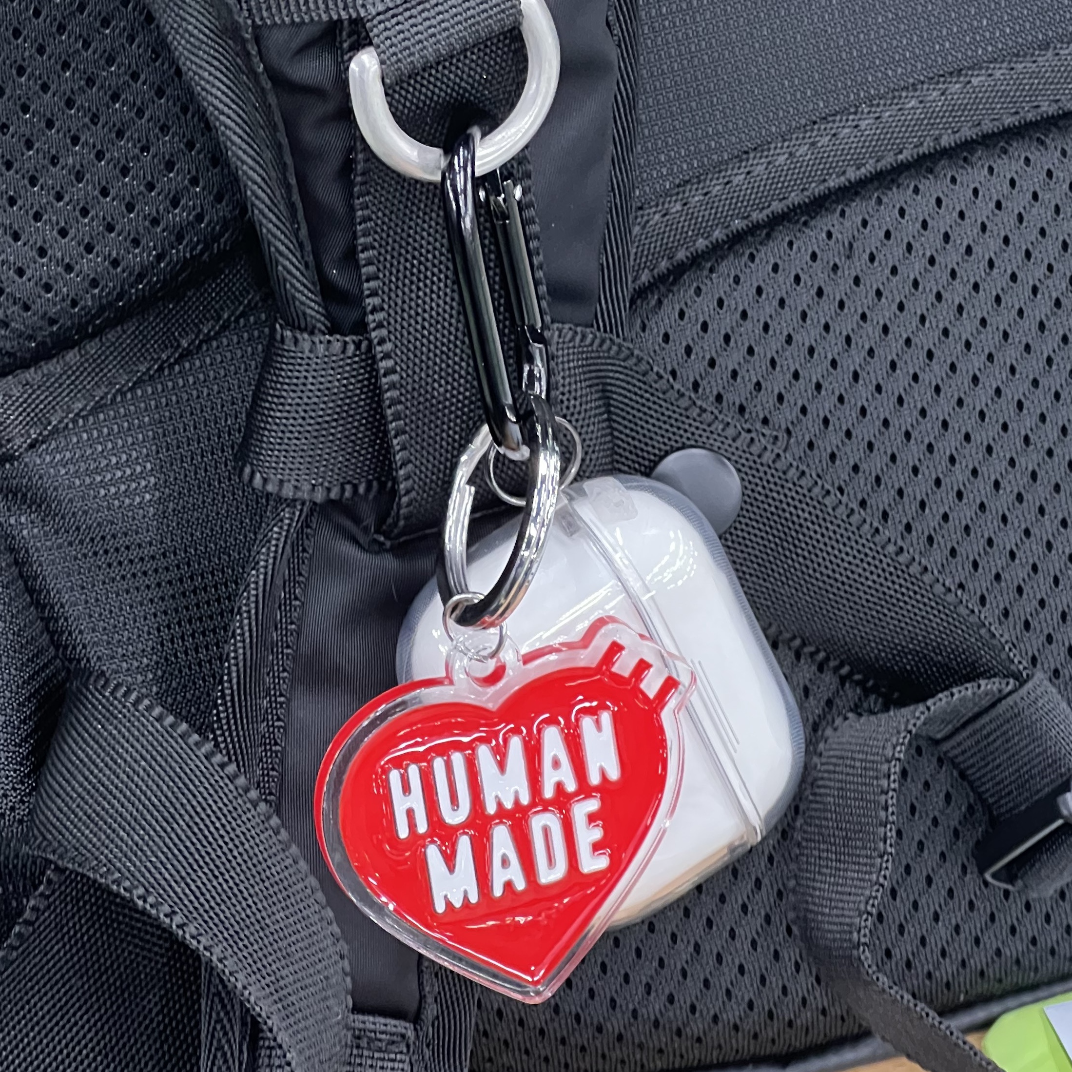 Human Made Heart Keyring Red 착용 스타일