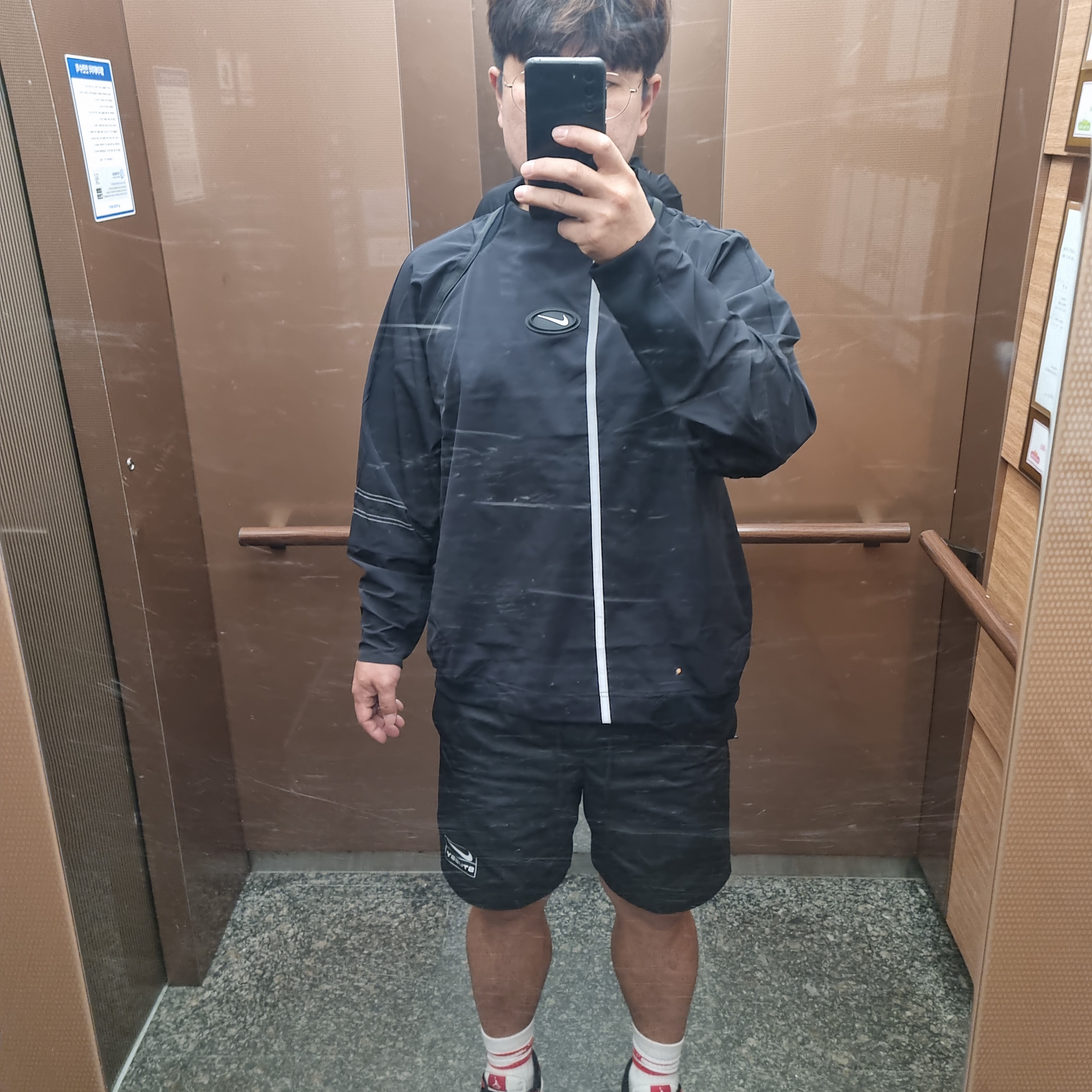 (W) Nike x Drake Nocta NRG LR L/S Crew Black (DV3631-010), Nike x Stussy NRG FL Storm-Fit Pants Black (DO7170-010) 착용 스타일 - 1