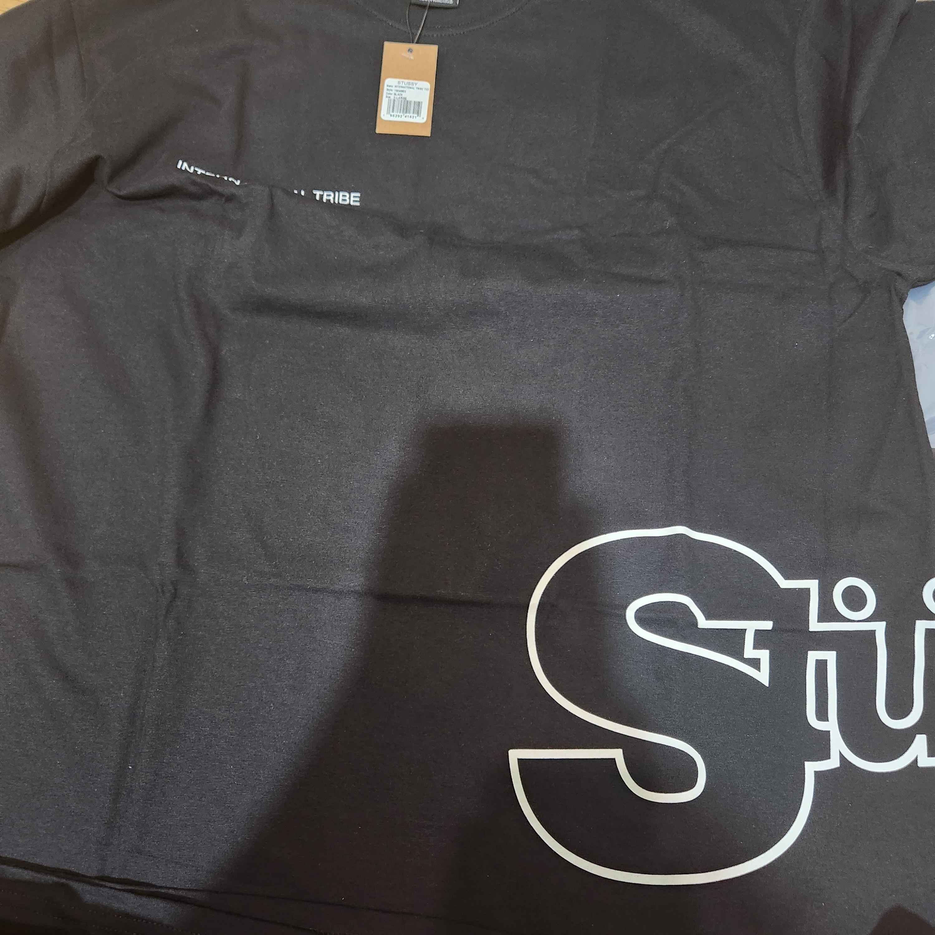Stussy International Tribe T-shirt Black 착용 스타일 - 2