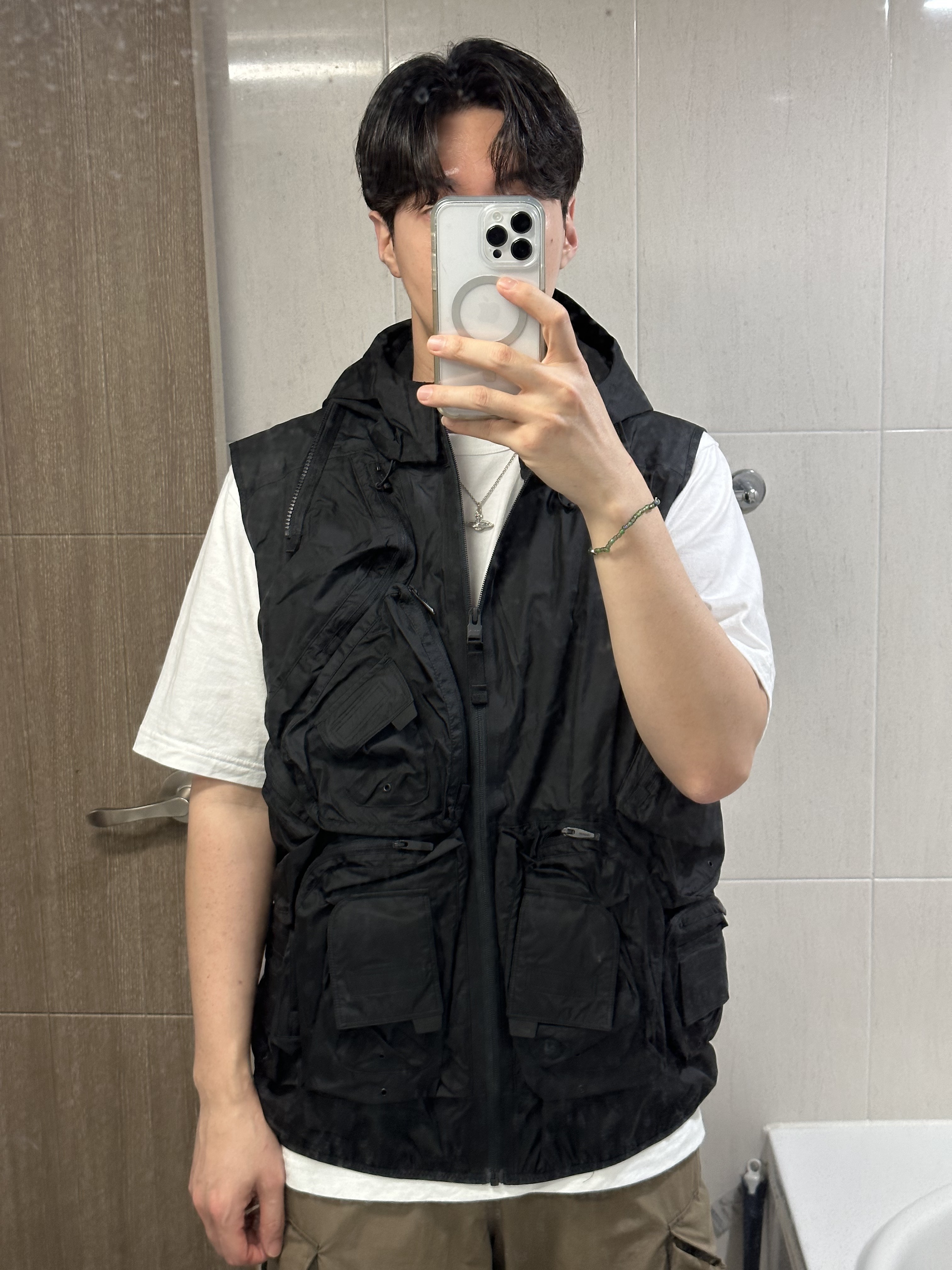 Nike x Drake Nocta NRG LR Track Jacket Black (DR2618-010) 착용 스타일 - 2