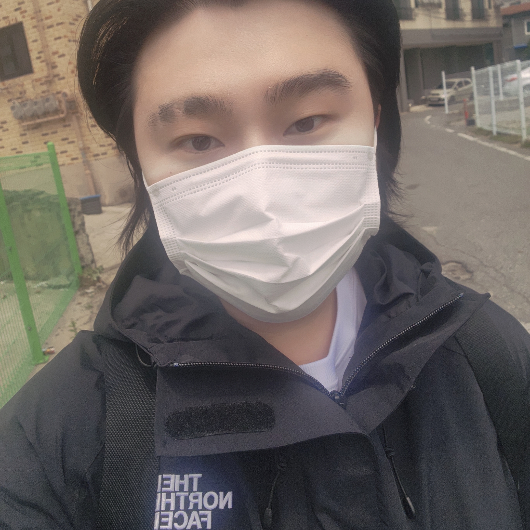 The North Face Hi Mountain Jacket Black, Supreme Puffer Backpack Black - 22FW 착용 스타일 - 4